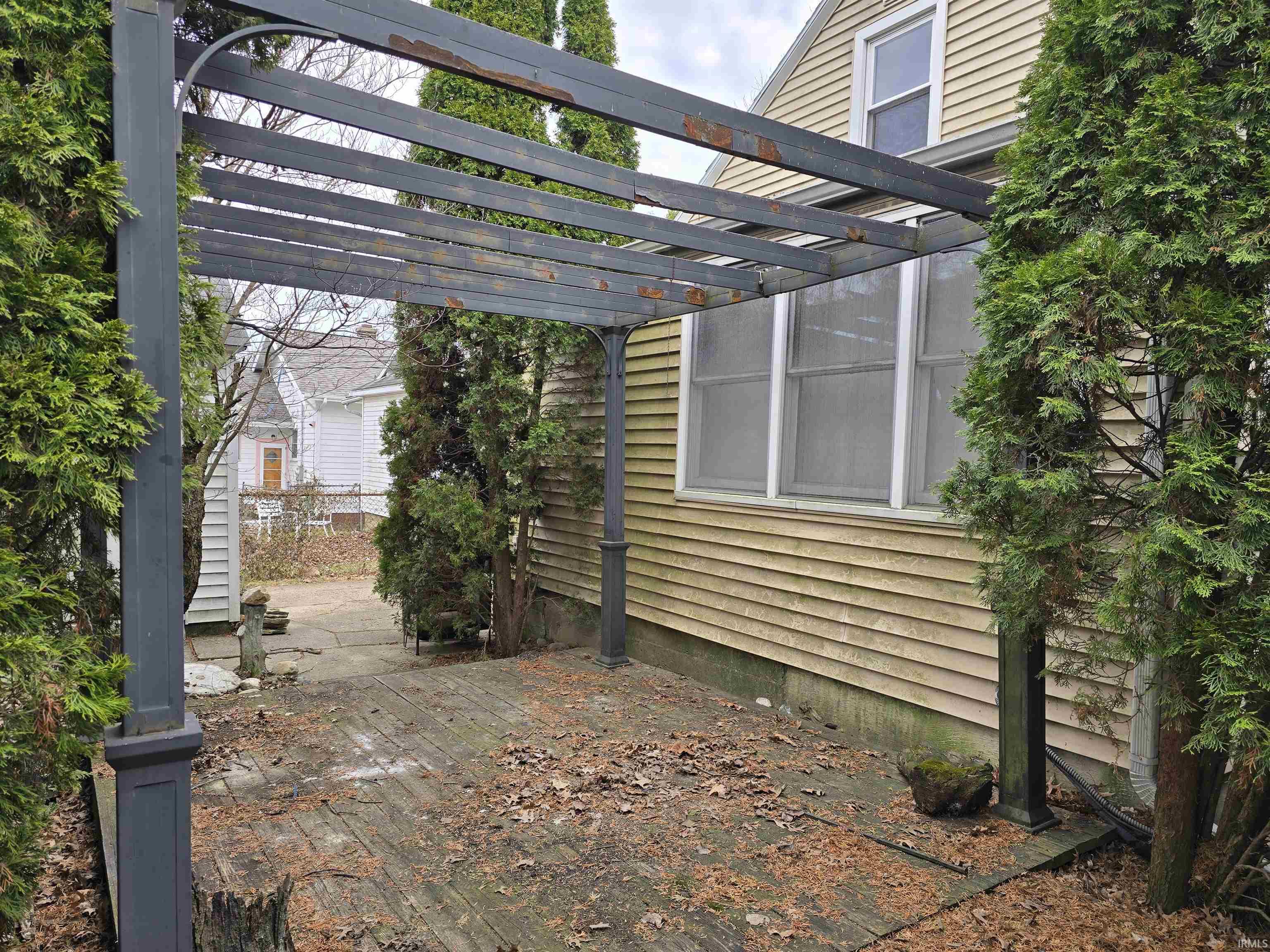 Photo 32 of 538 Clayton Avenue