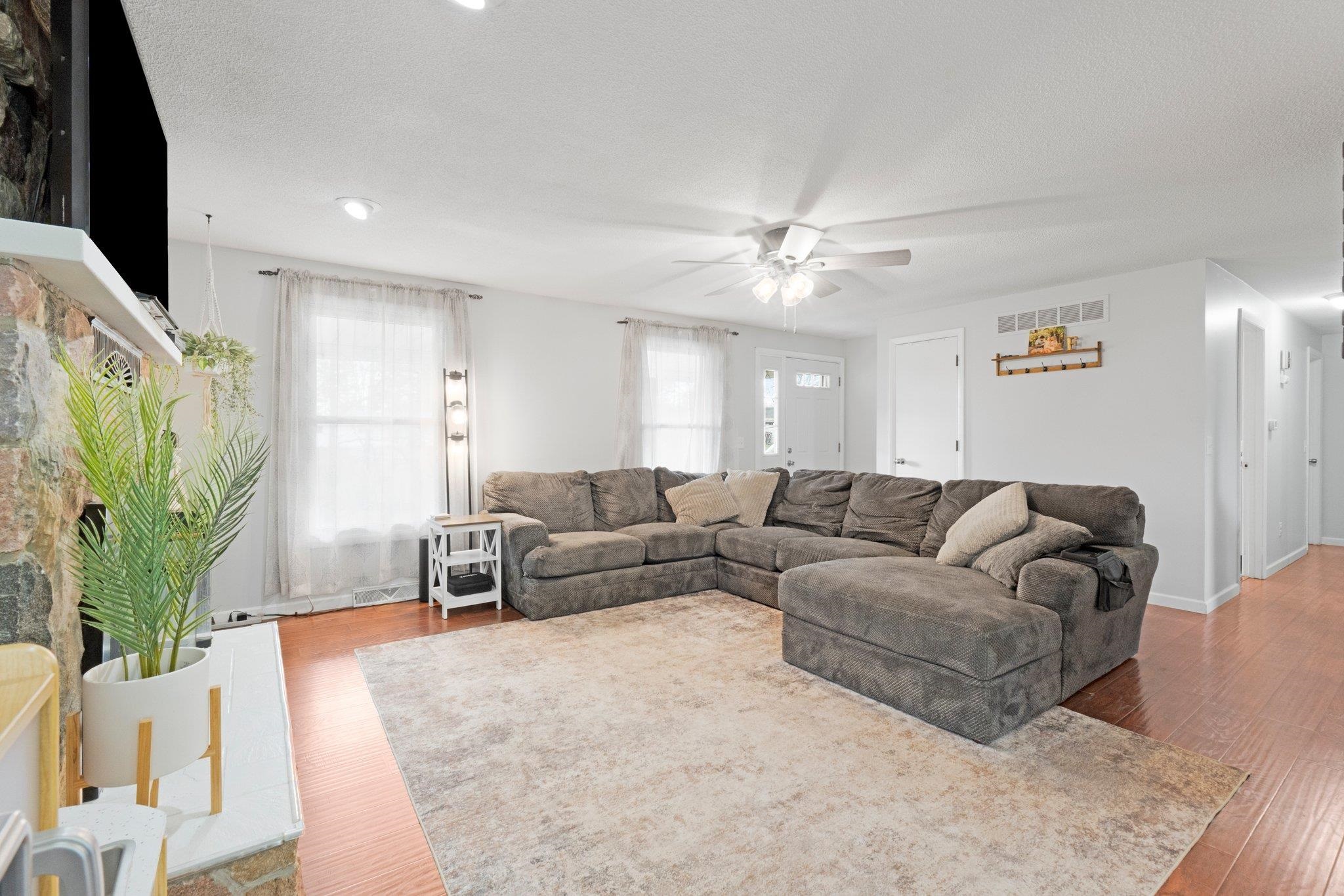 Photo 5 of 1110 N 305 W