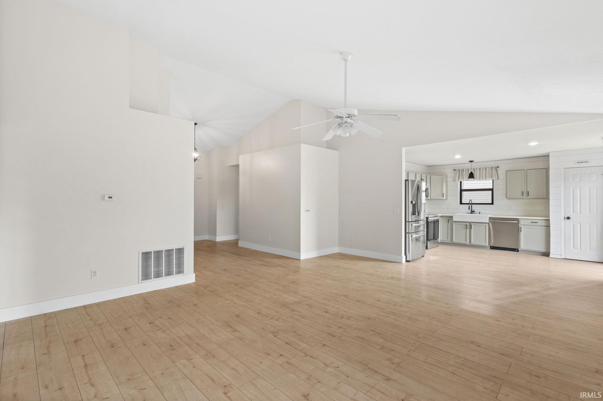 Photo 16 of 111 Caperiole Place