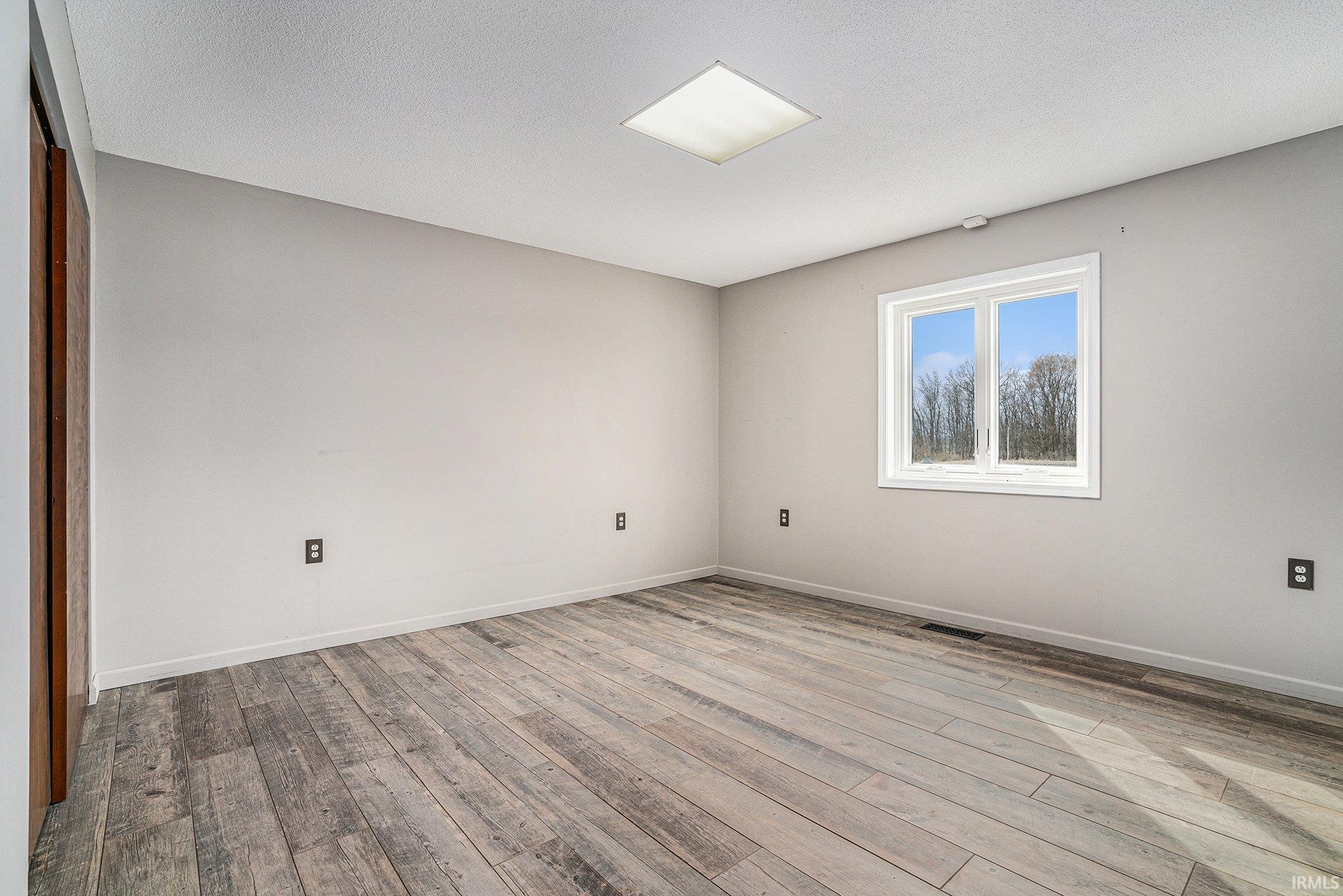 Photo 21 of 1184 N 25 W