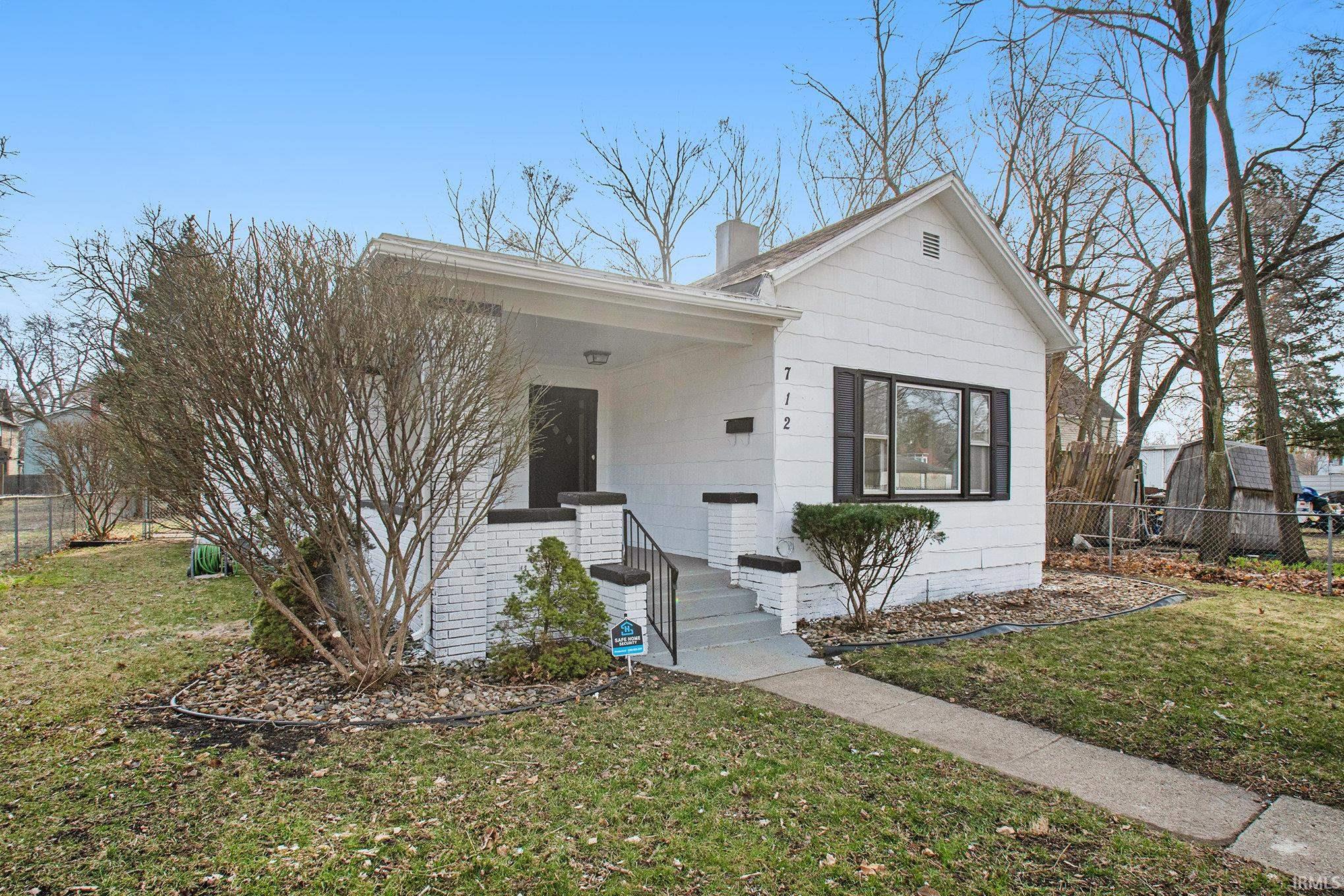 Homes for sale in South Bend, IN | 712 Blaine Ave, South Bend, IN 46616 | MLS# 202510342