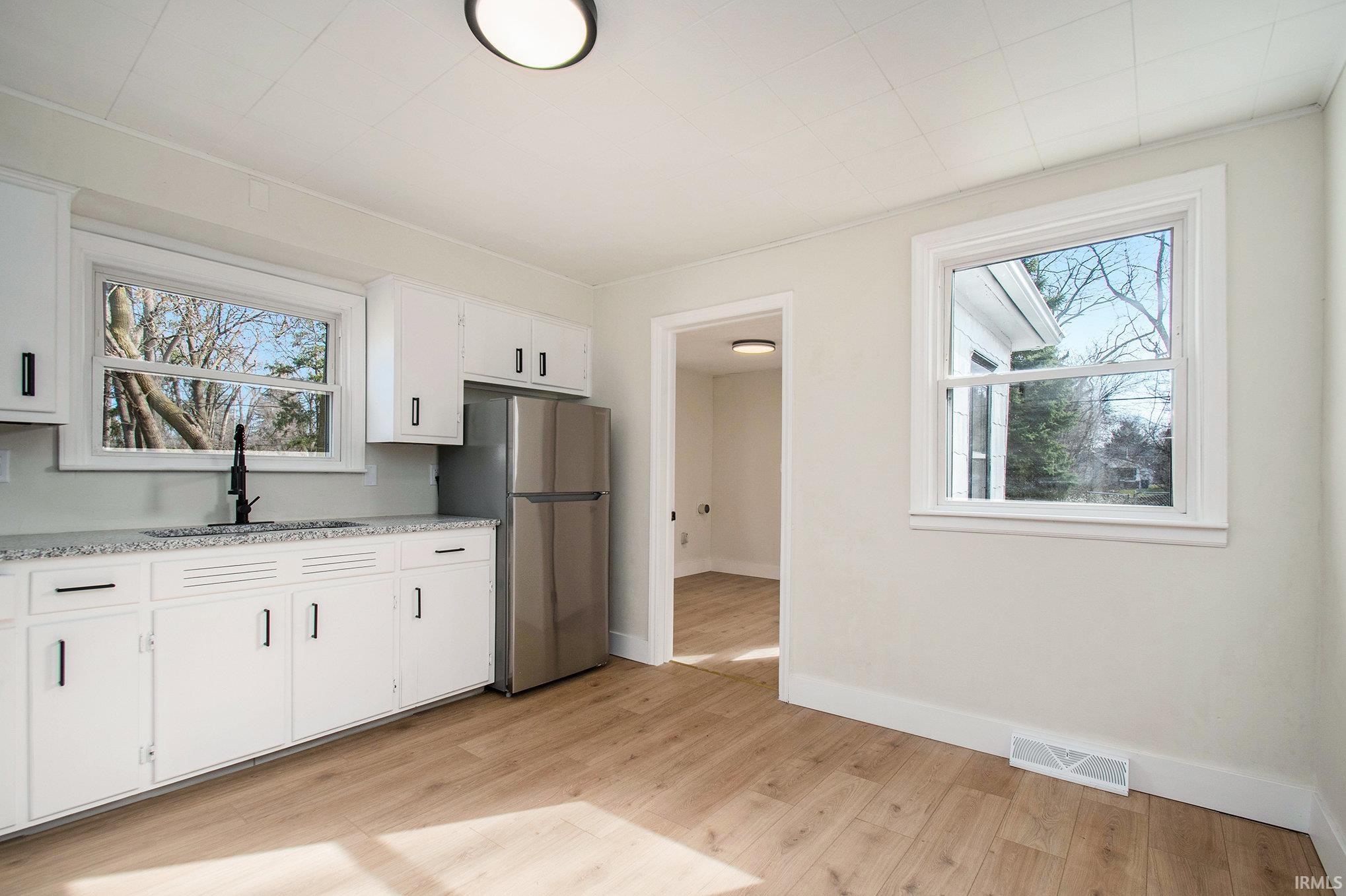 Homes for sale in South Bend, IN | 712 Blaine Ave, South Bend, IN 46616 | MLS# 202510342