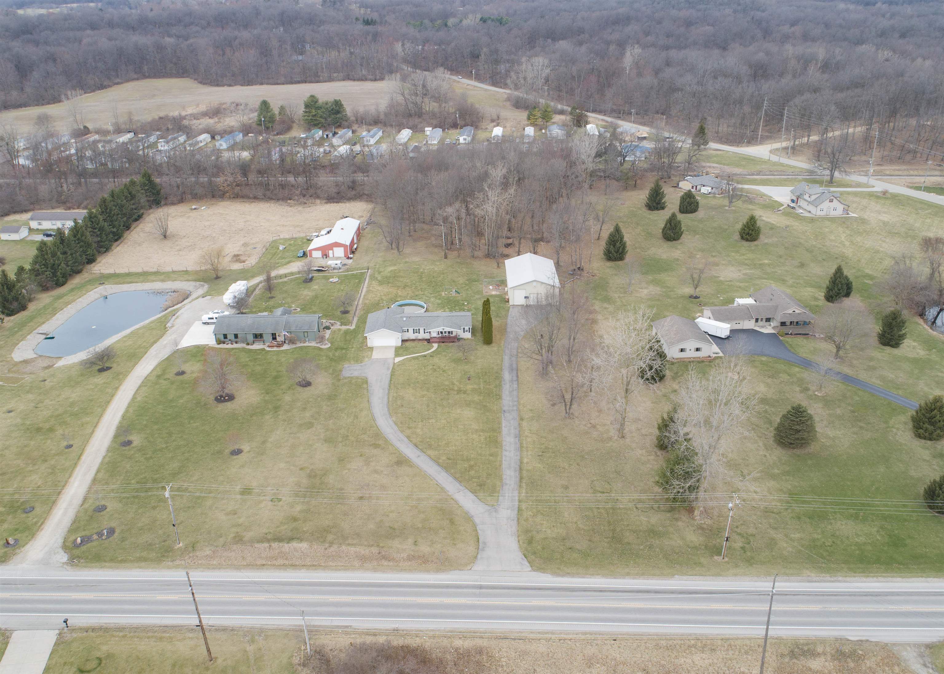 Photo 6 of 2867 N State Rd 827