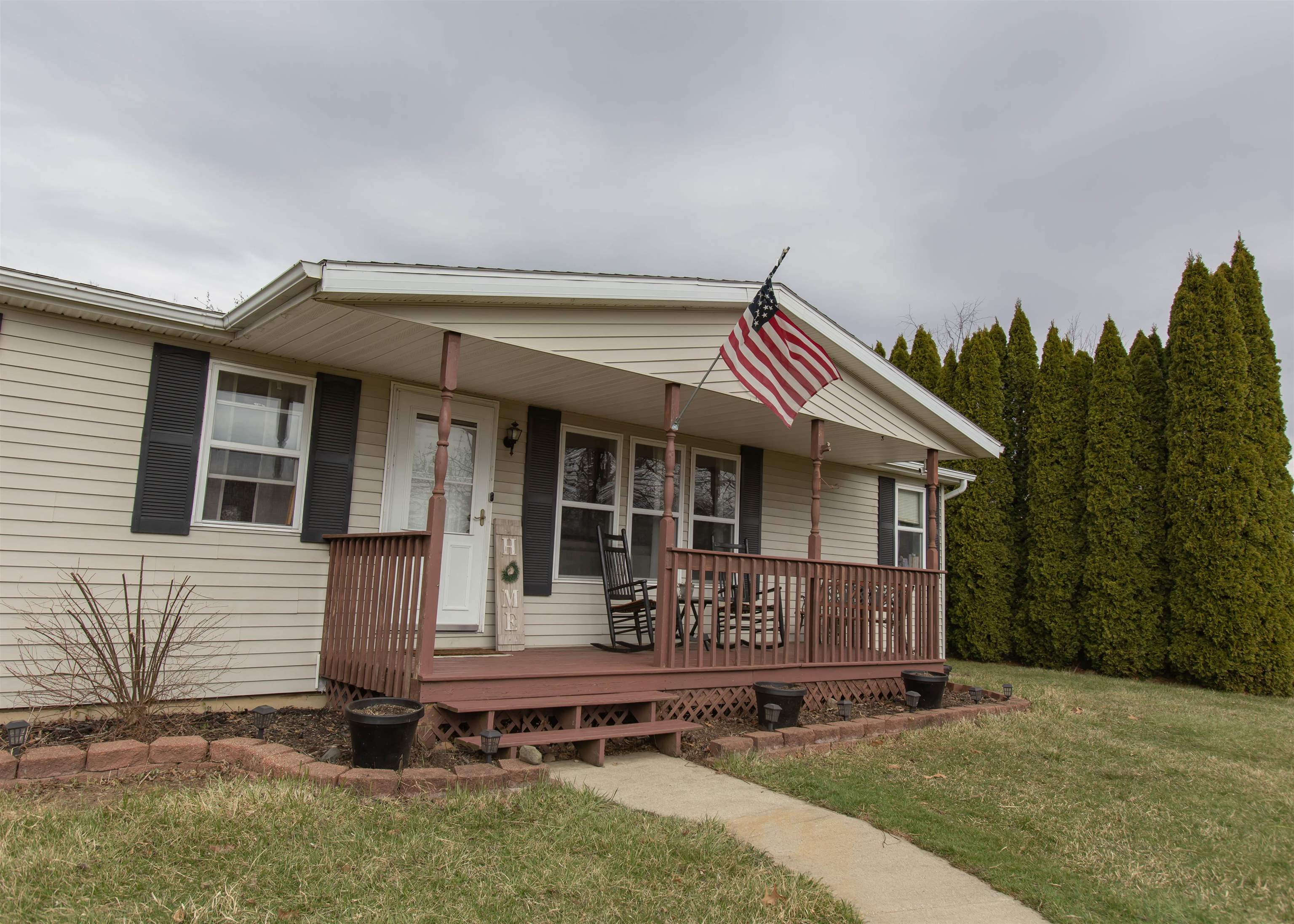Photo 7 of 2867 N State Rd 827