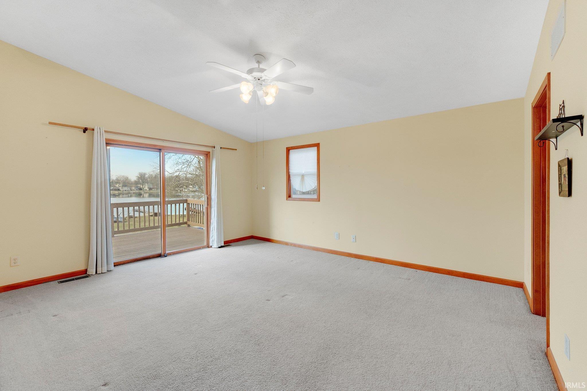 Photo 13 of 5540 N Willow Avenue