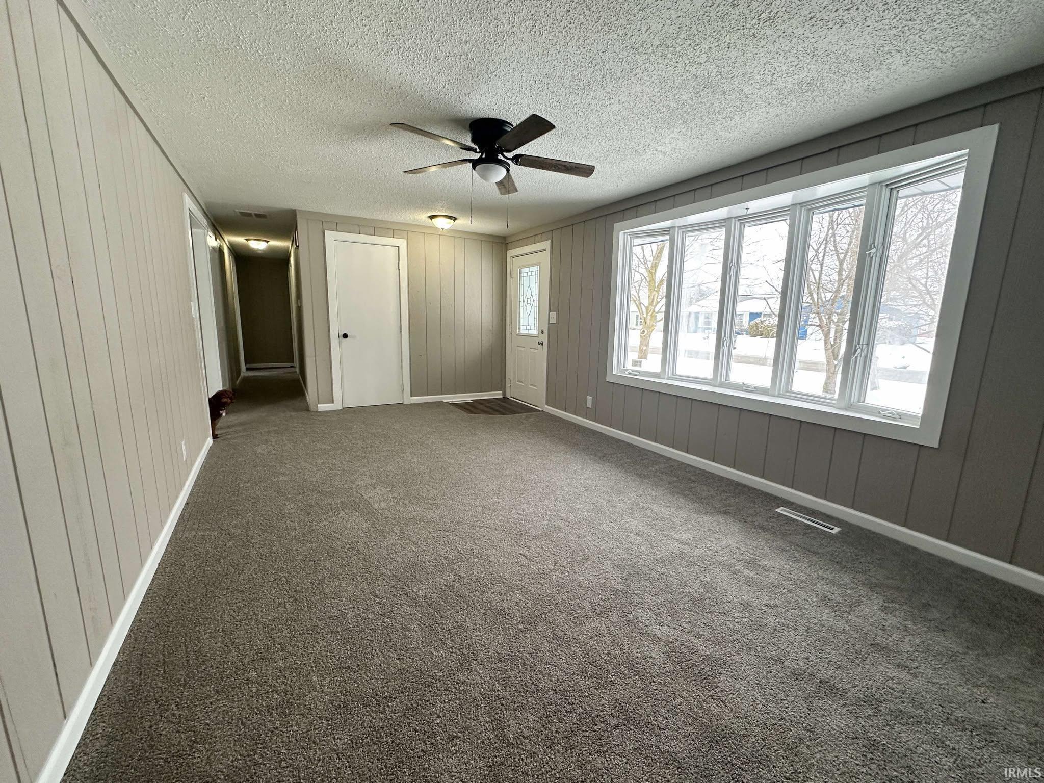 Photo 11 of 1800 Maple Lane