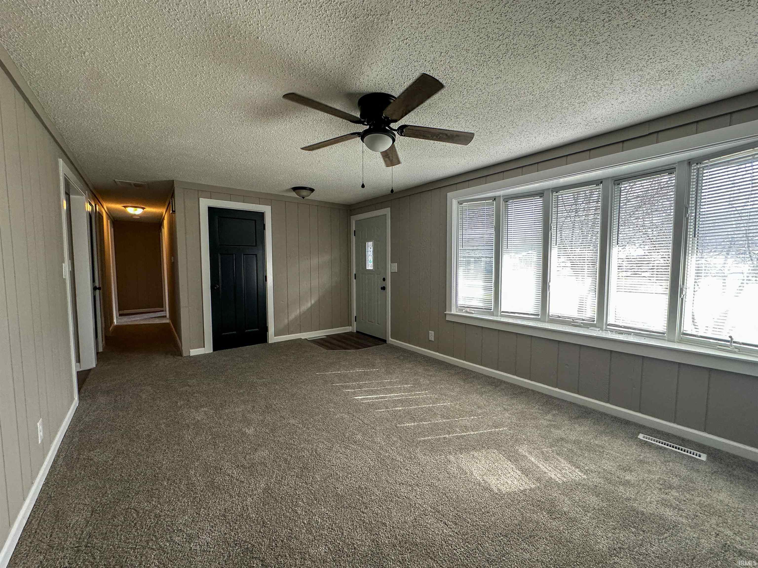 Photo 8 of 1800 Maple Lane