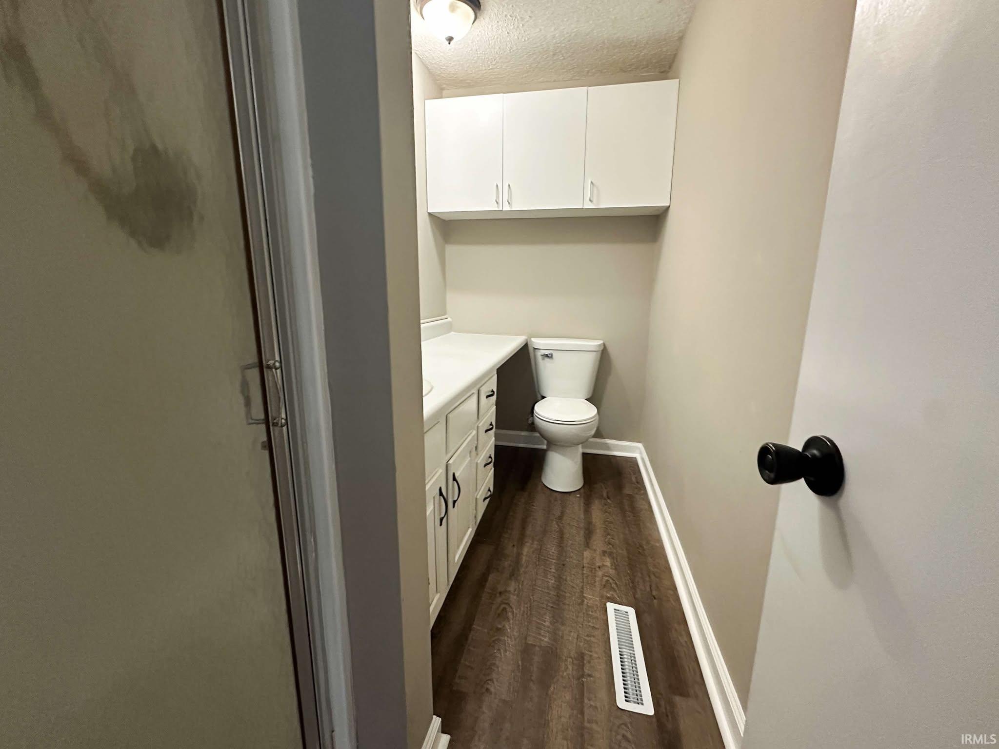 Photo 9 of 1800 Maple Lane