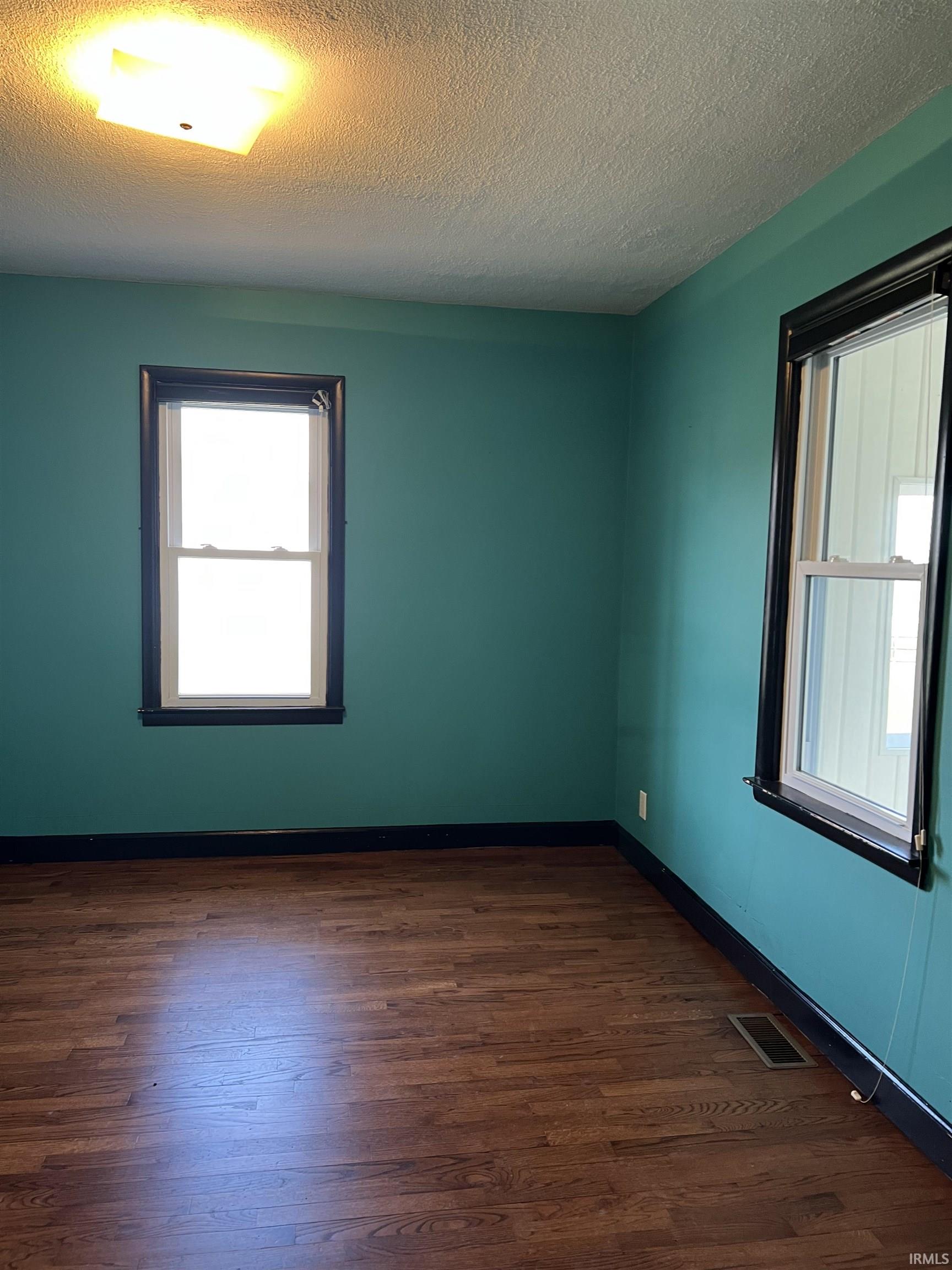 Photo 11 of 514 S Main Street