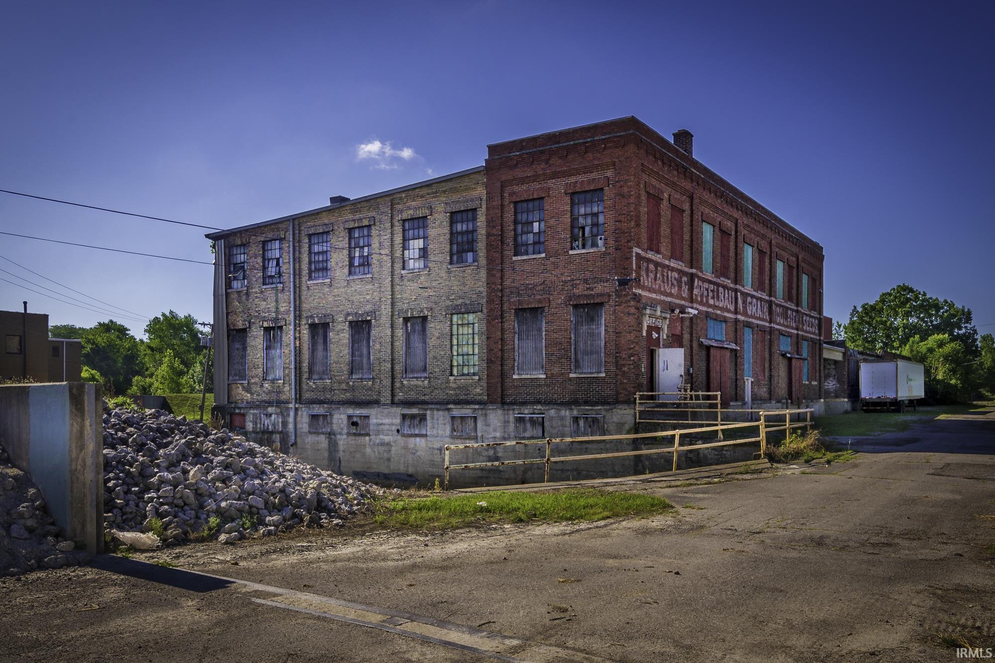 Photo 0 of 506 Edgerton Avenue