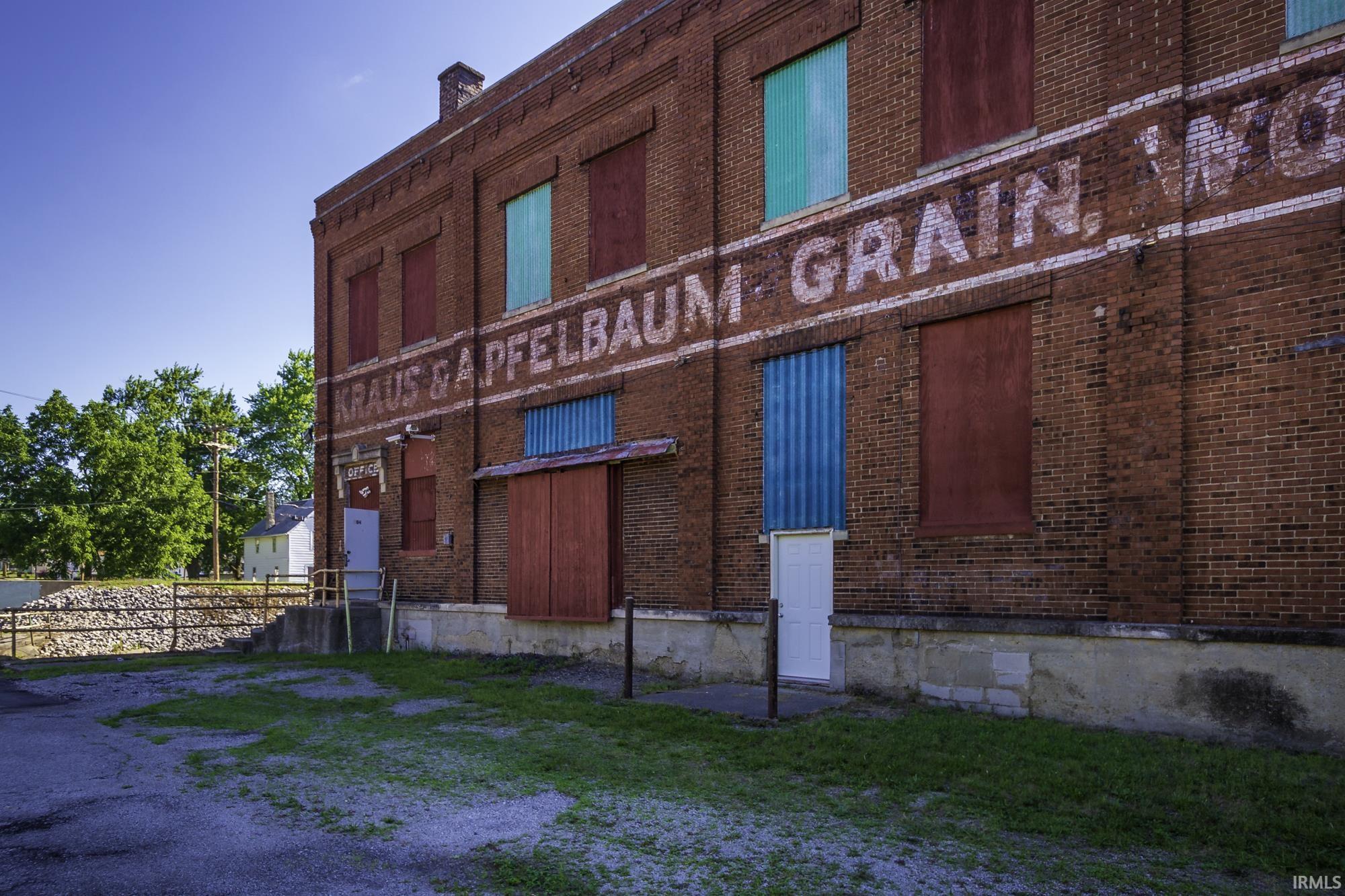 Photo 11 of 506 Edgerton Avenue