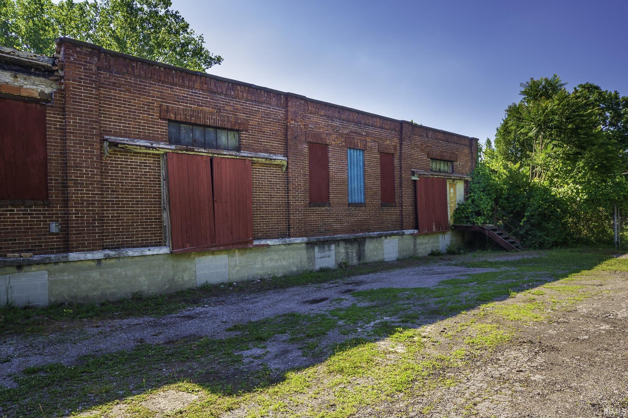 Photo 9 of 506 Edgerton Avenue