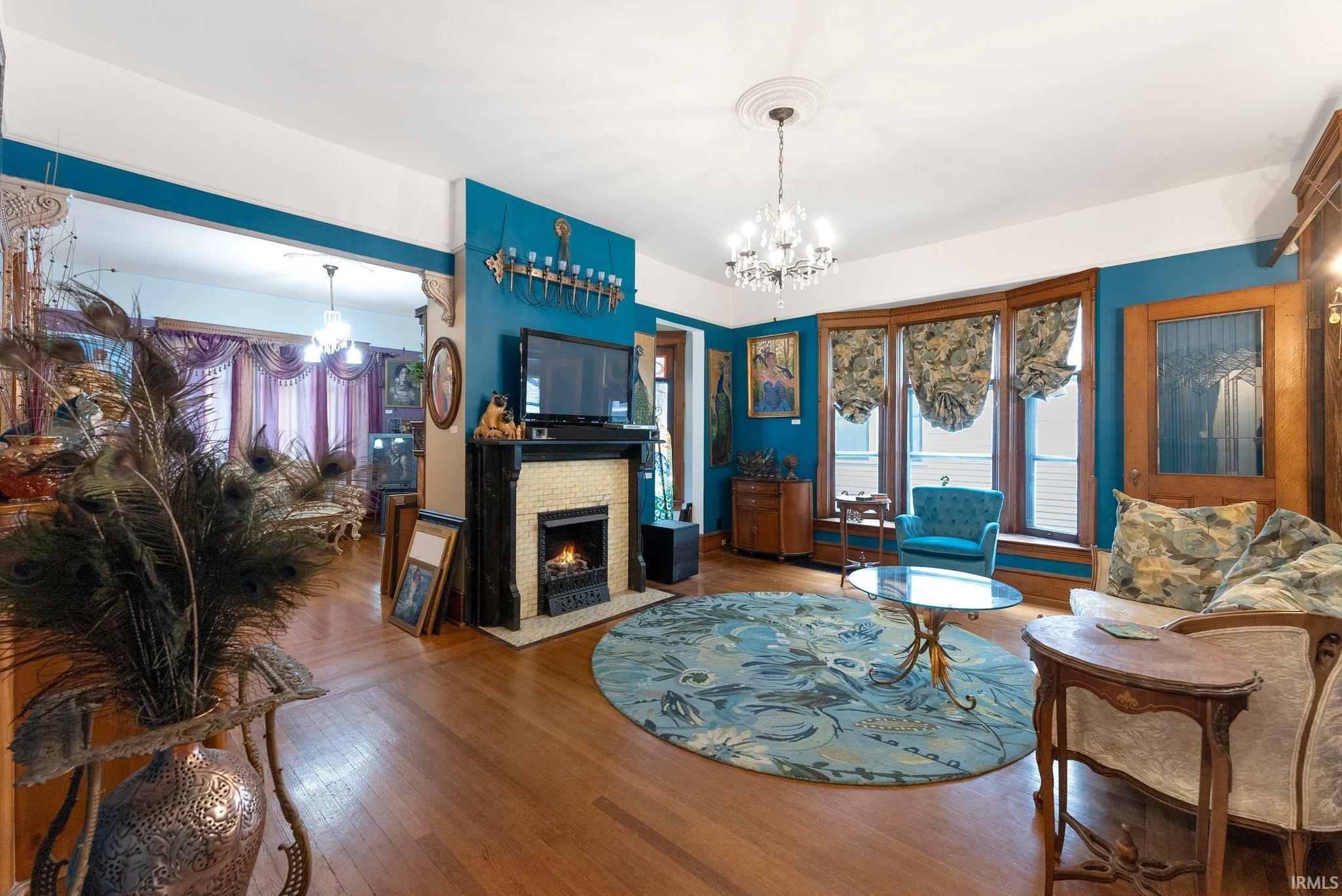 Photo 15 of 215 W Creighton Avenue