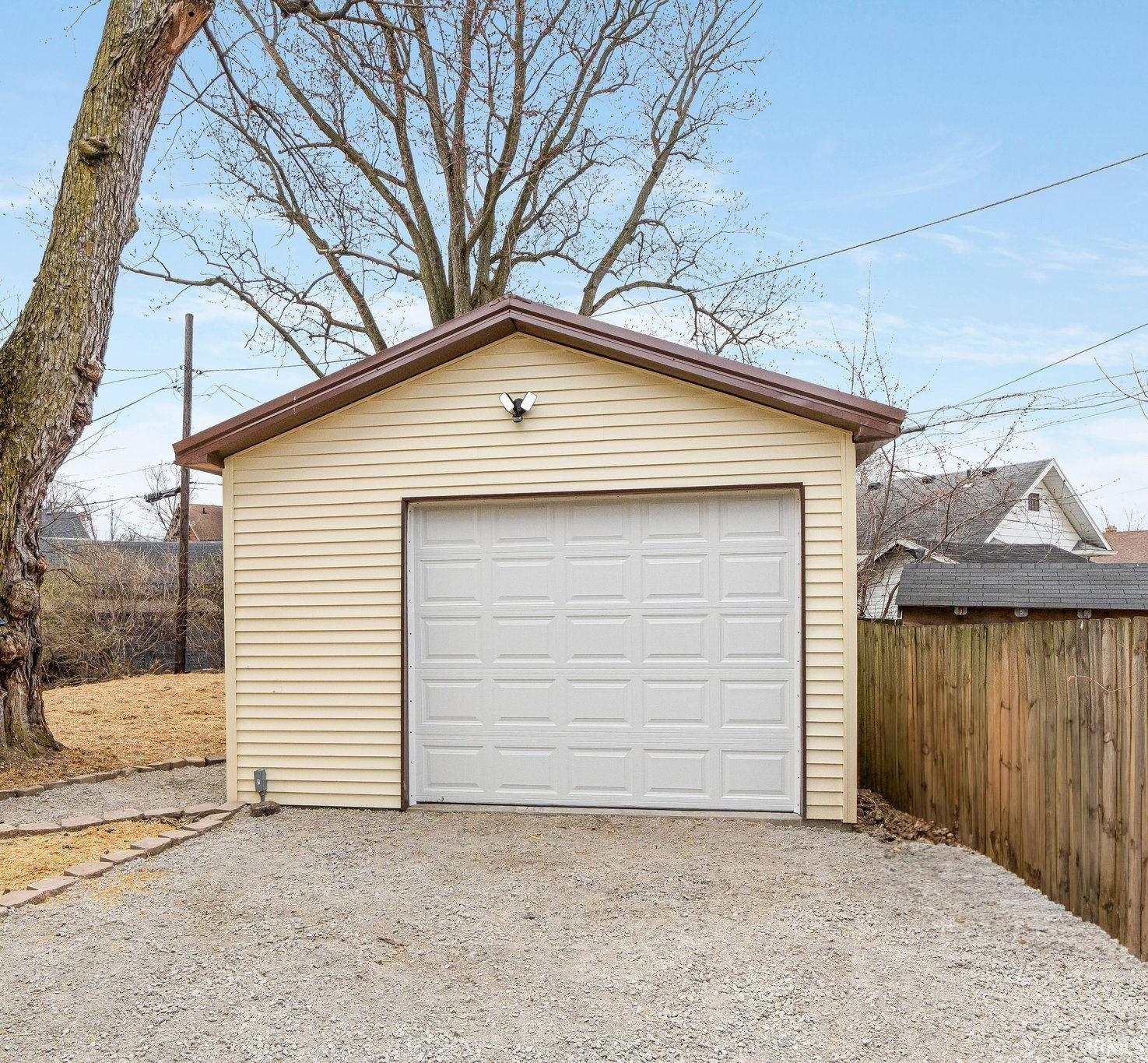 Photo 4 of 4422 Marquette Drive