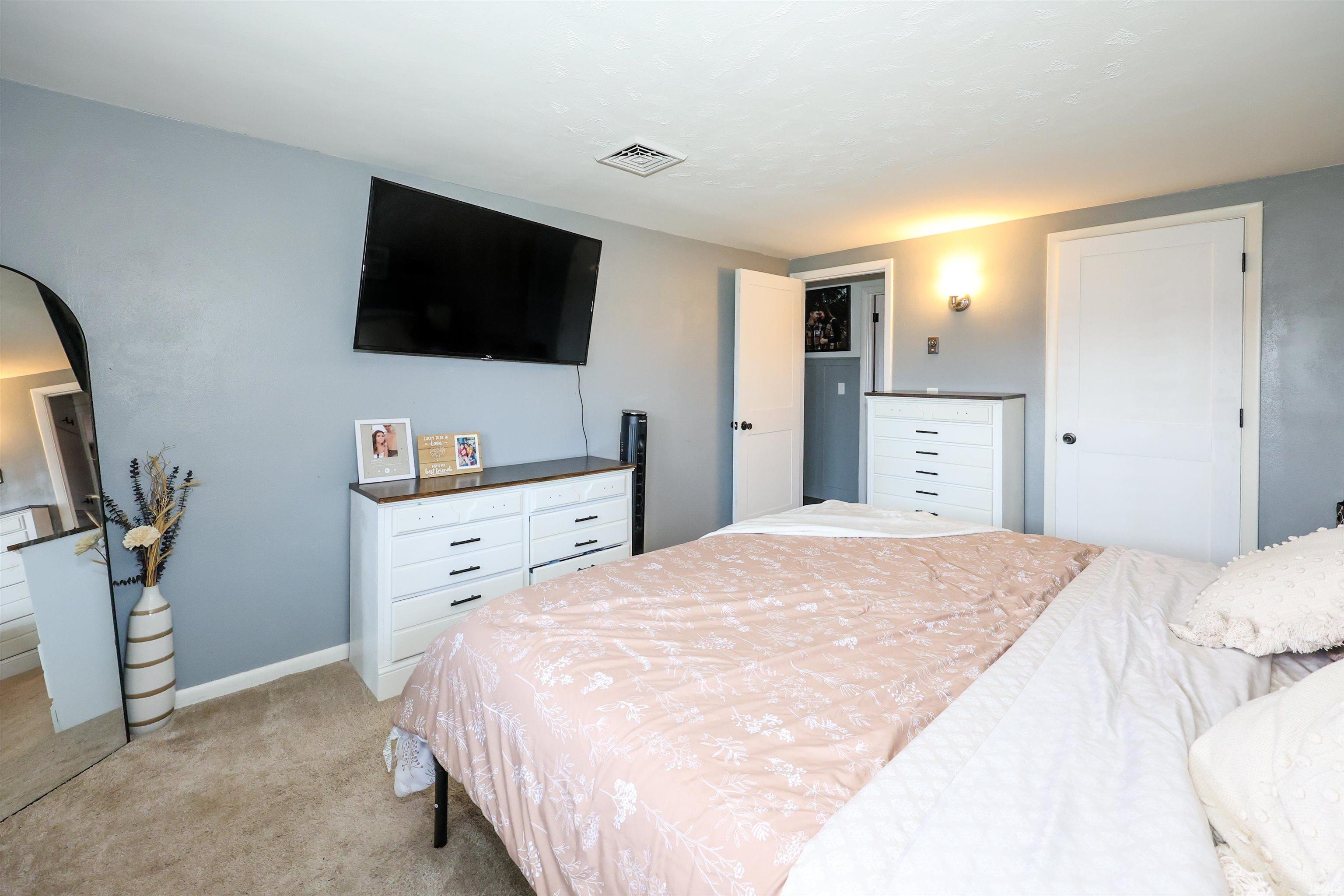 Photo 11 of 11633 Hoagland Road