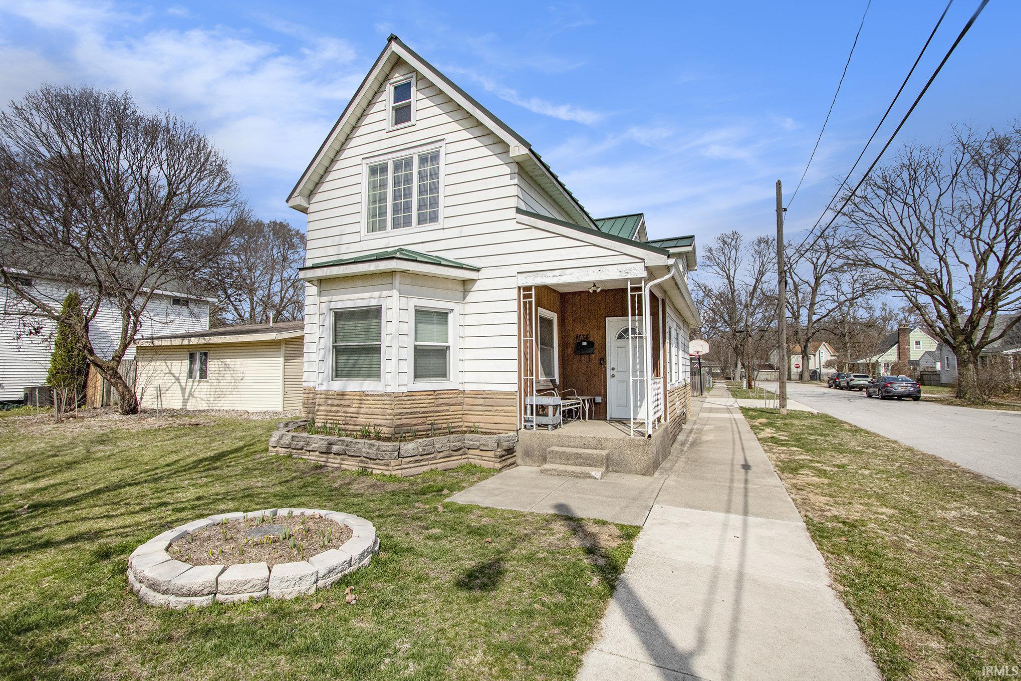 Photo 33 of 1134 Edwardsburg Avenue