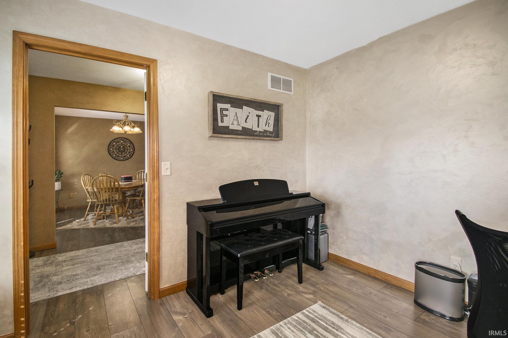 Photo 9 of 58544 St Marys Lane