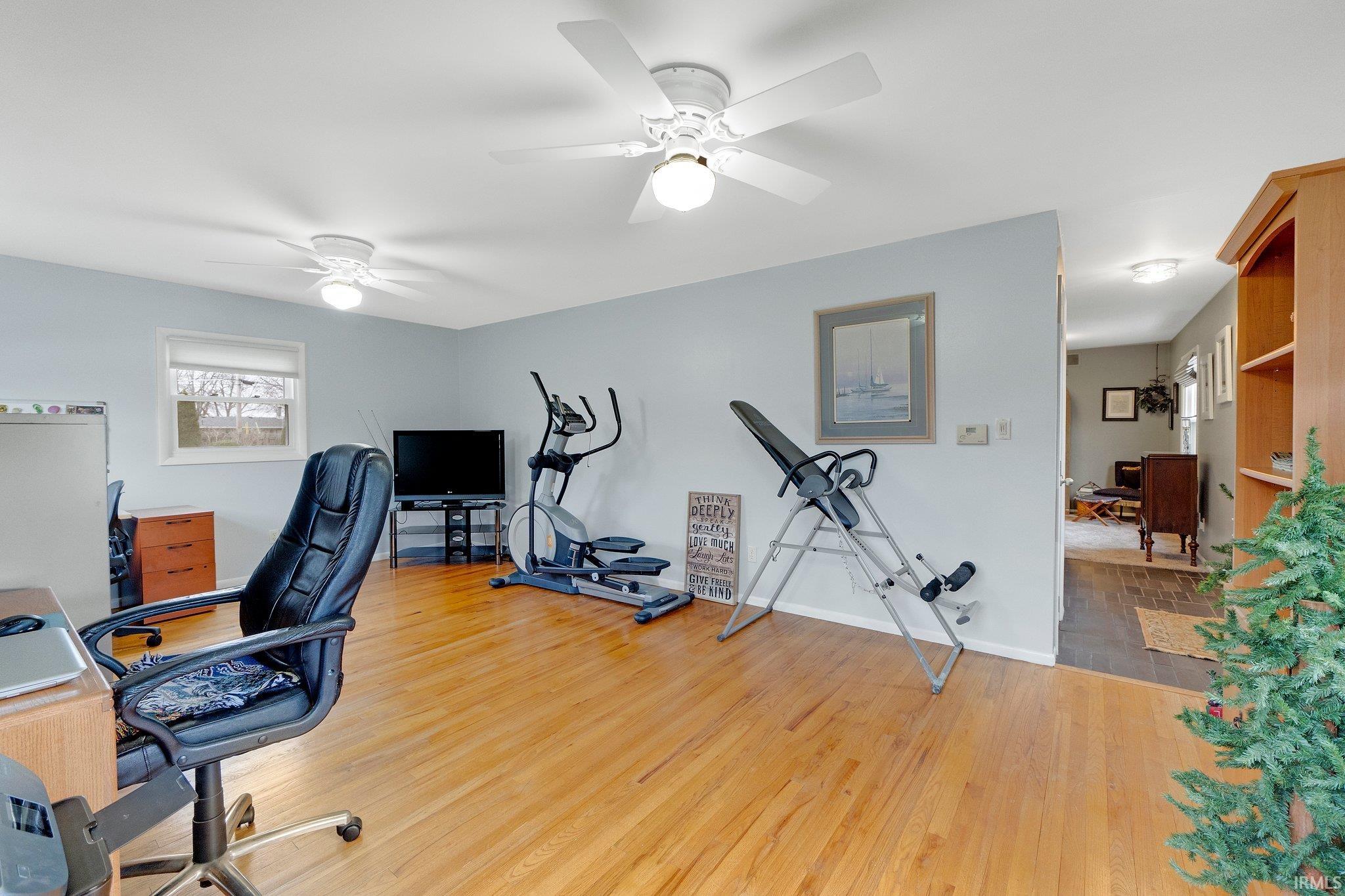 Photo 4 of 5517 Rothermere Drive