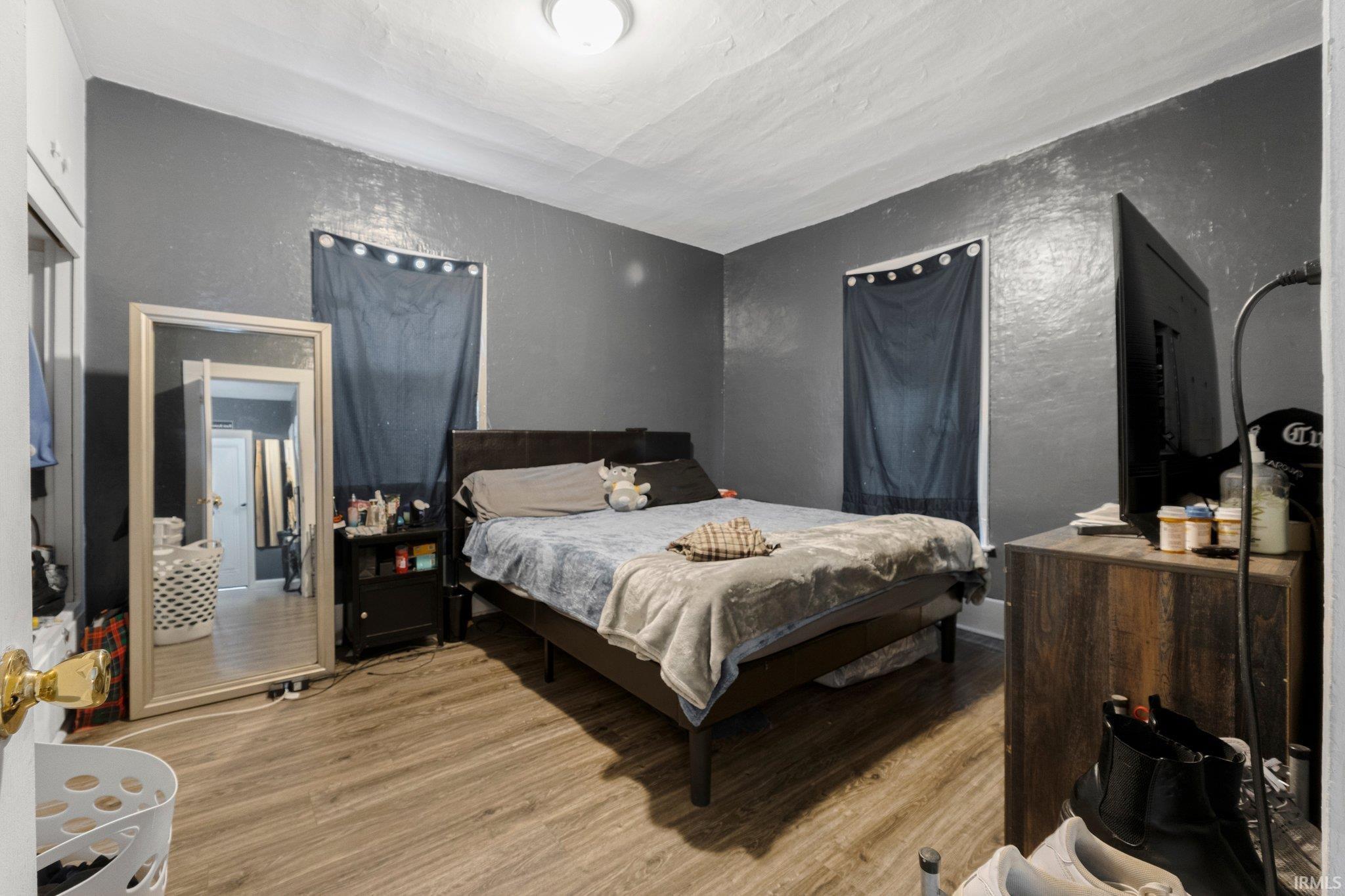Photo 11 of 209 E 17Th Street