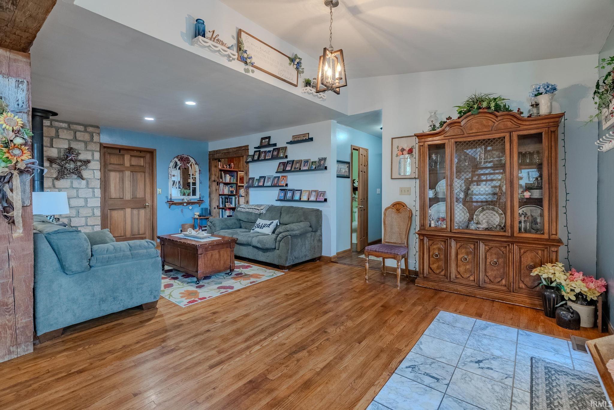 Photo 6 of 1536 S Riverwood Drive