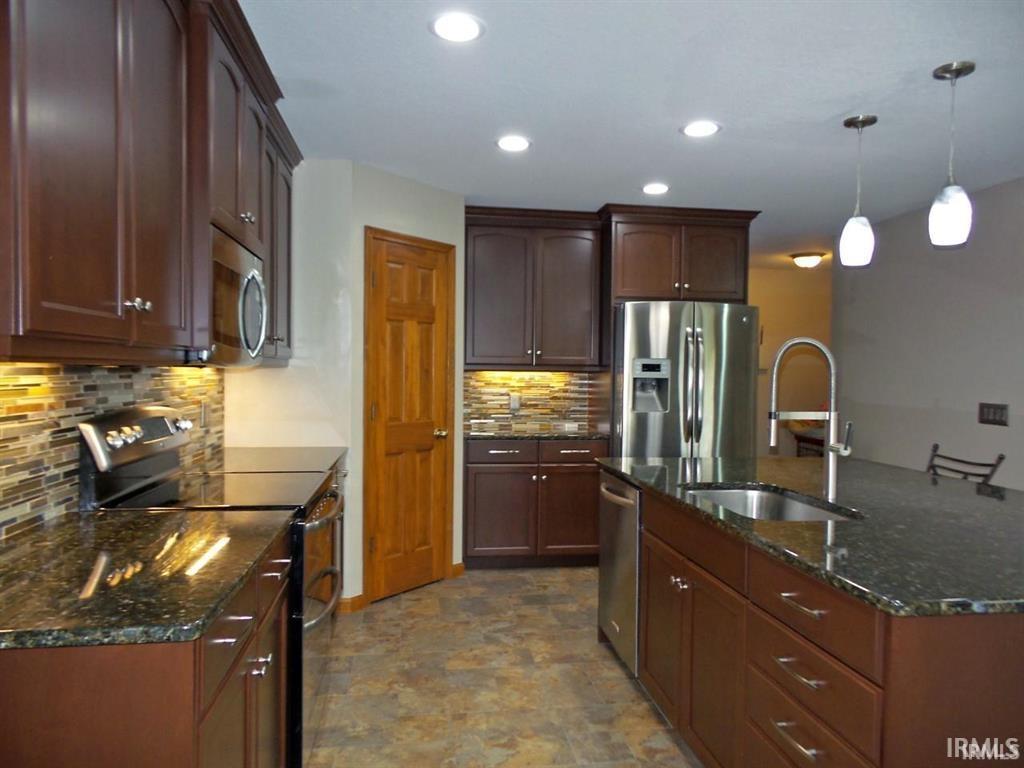 Photo 8 of 9487 FALCON Way