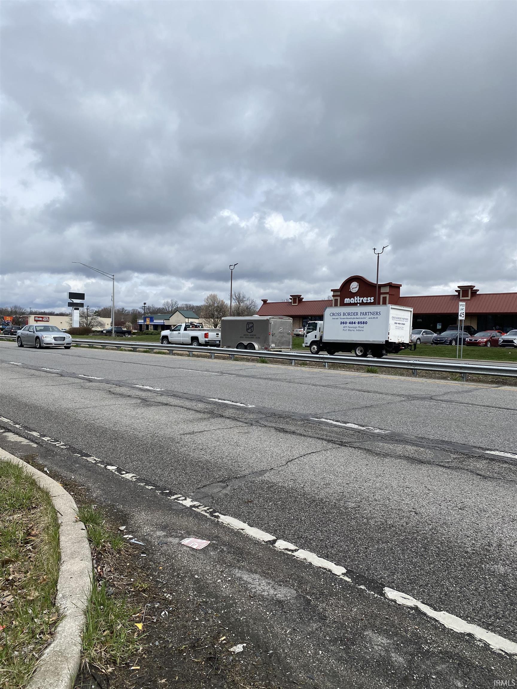 Photo 1 of 1701 N Coliseum Boulevard