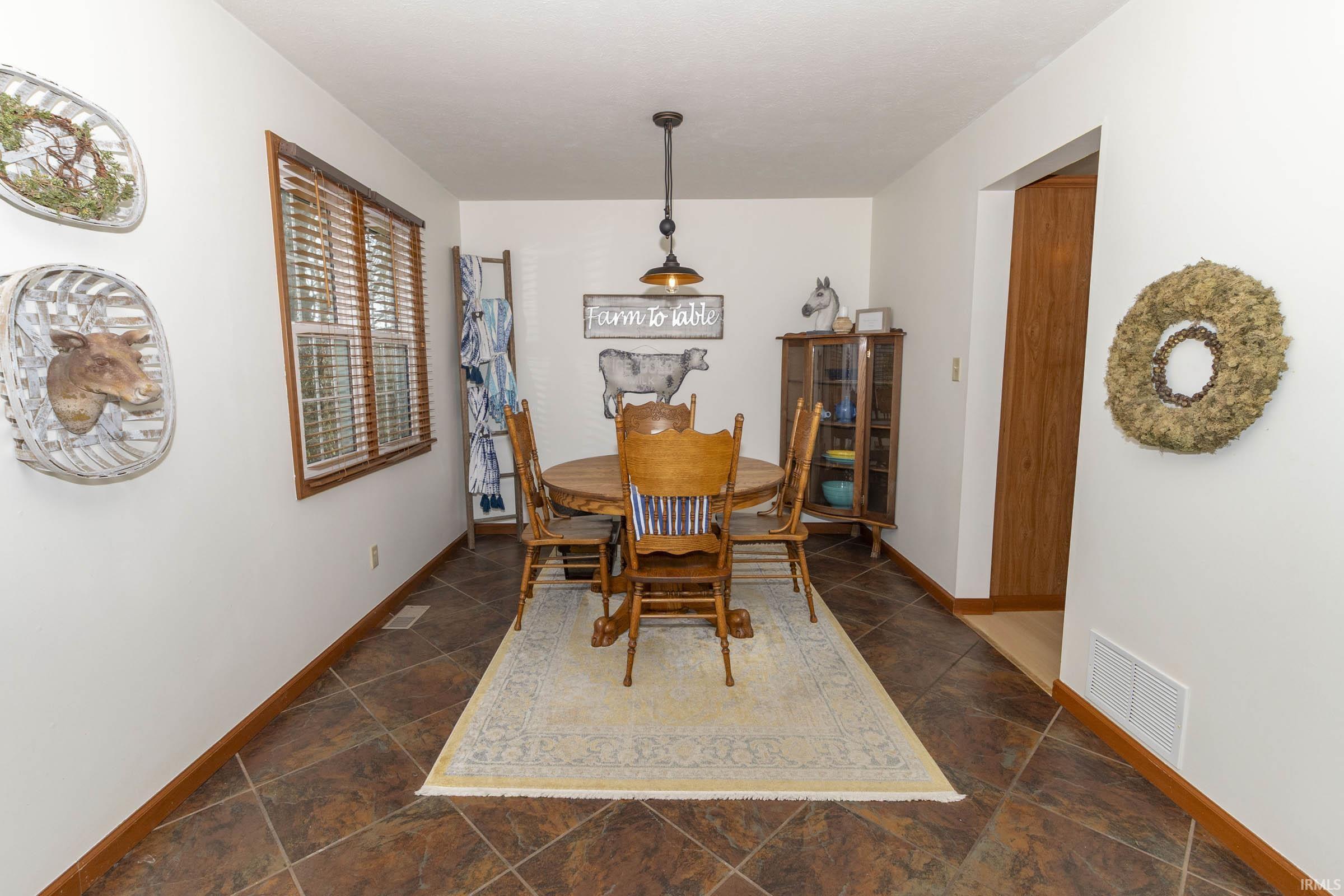 Photo 6 of 1935 E Timberline Circle N Circle