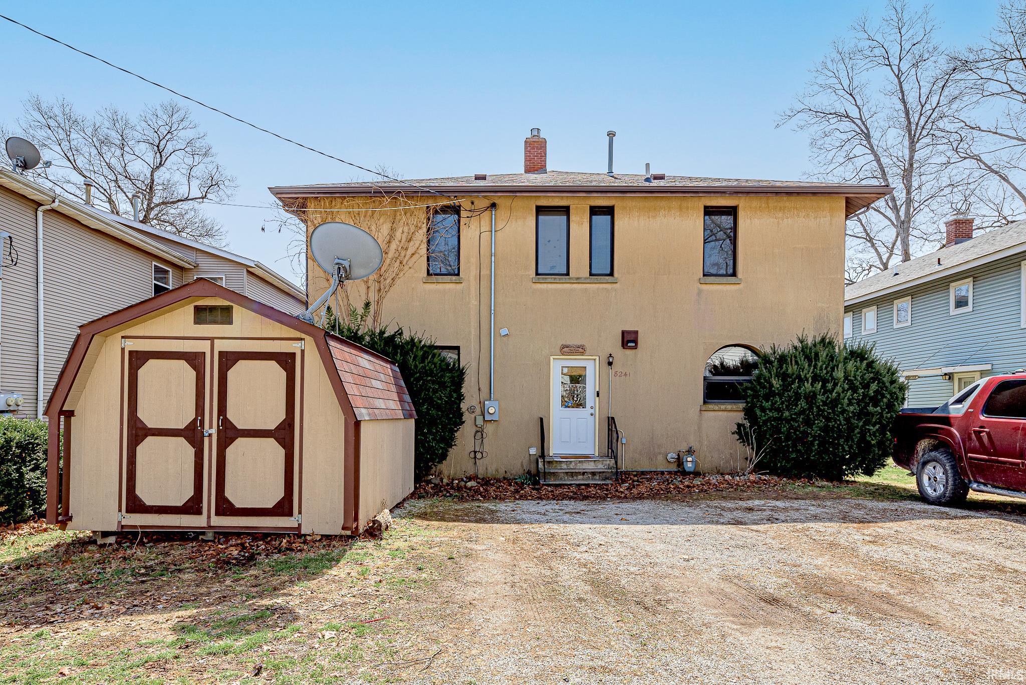 8241 E Wade Lane