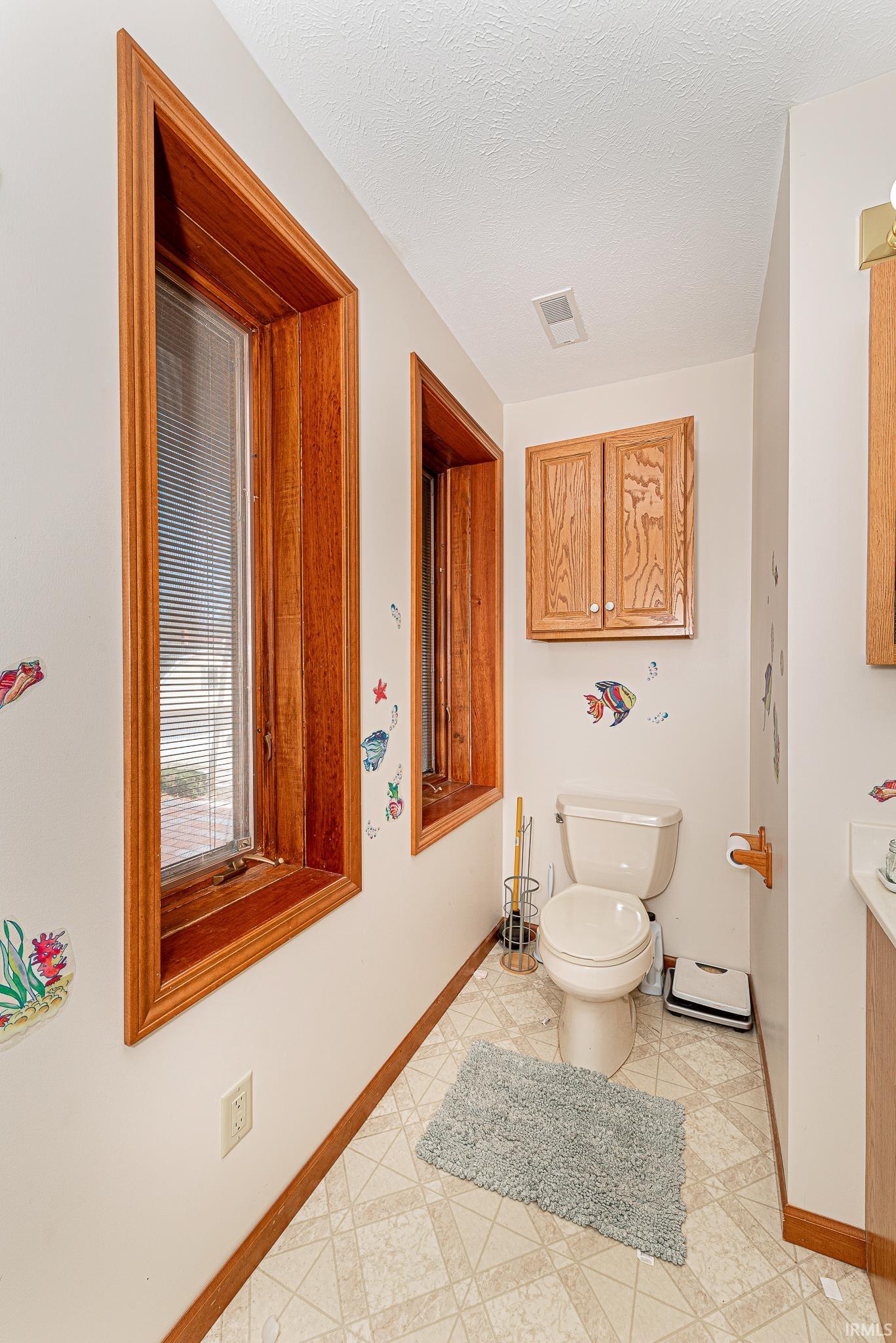 8241 E Wade Lane