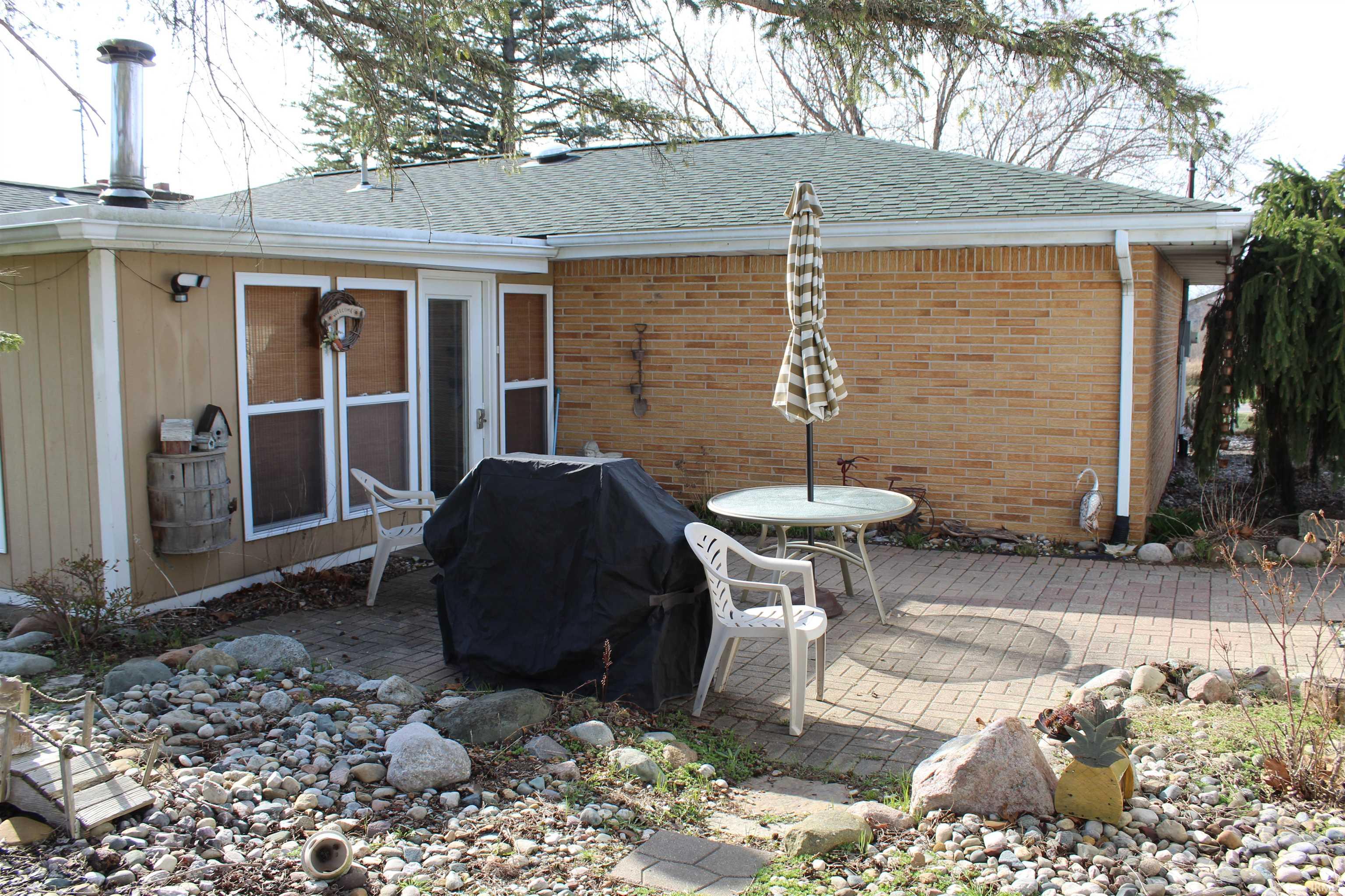 Photo 6 of 2550 S Golden Lake Rd