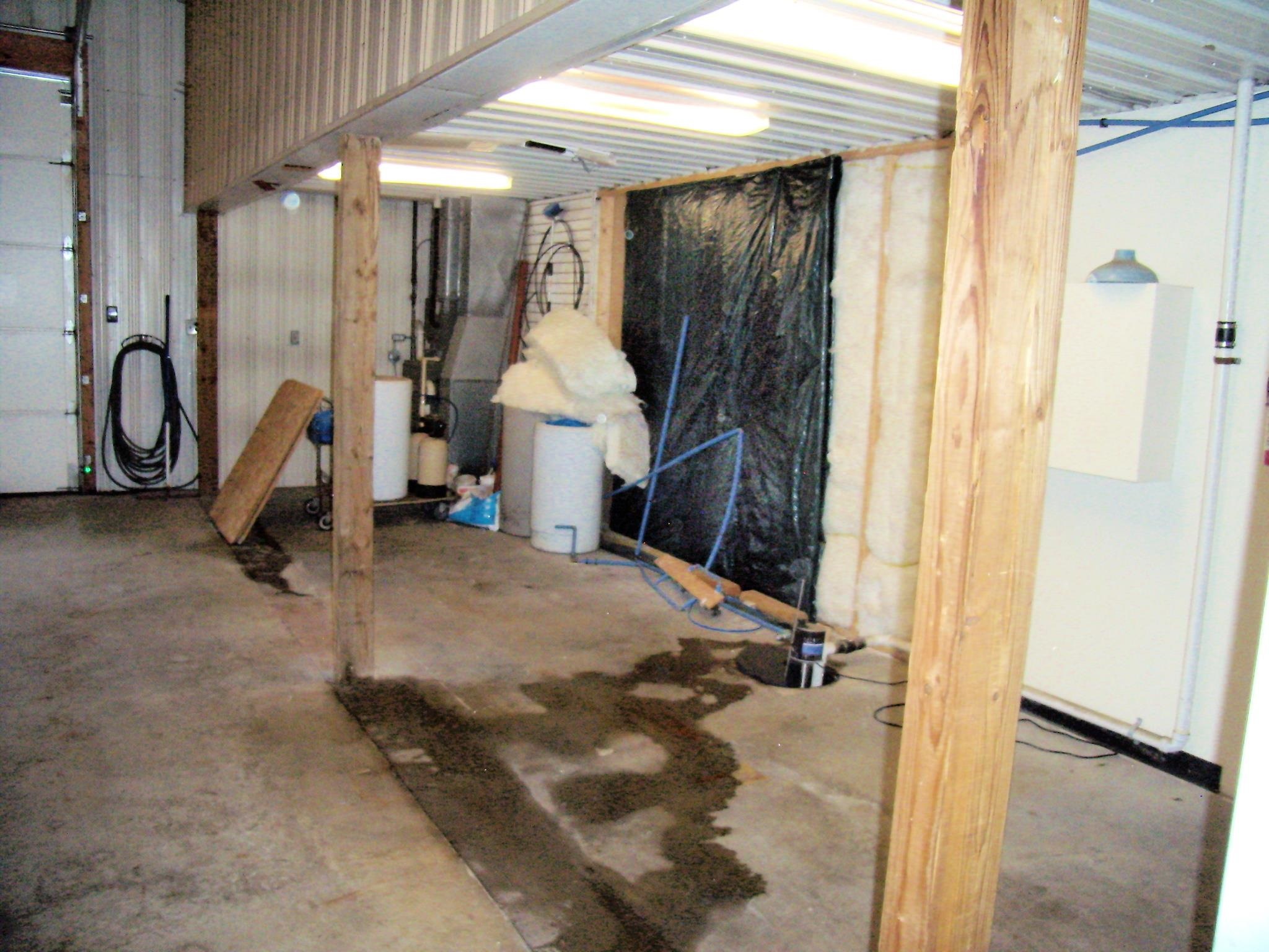 Photo 5 of 1800 Wohlert Street