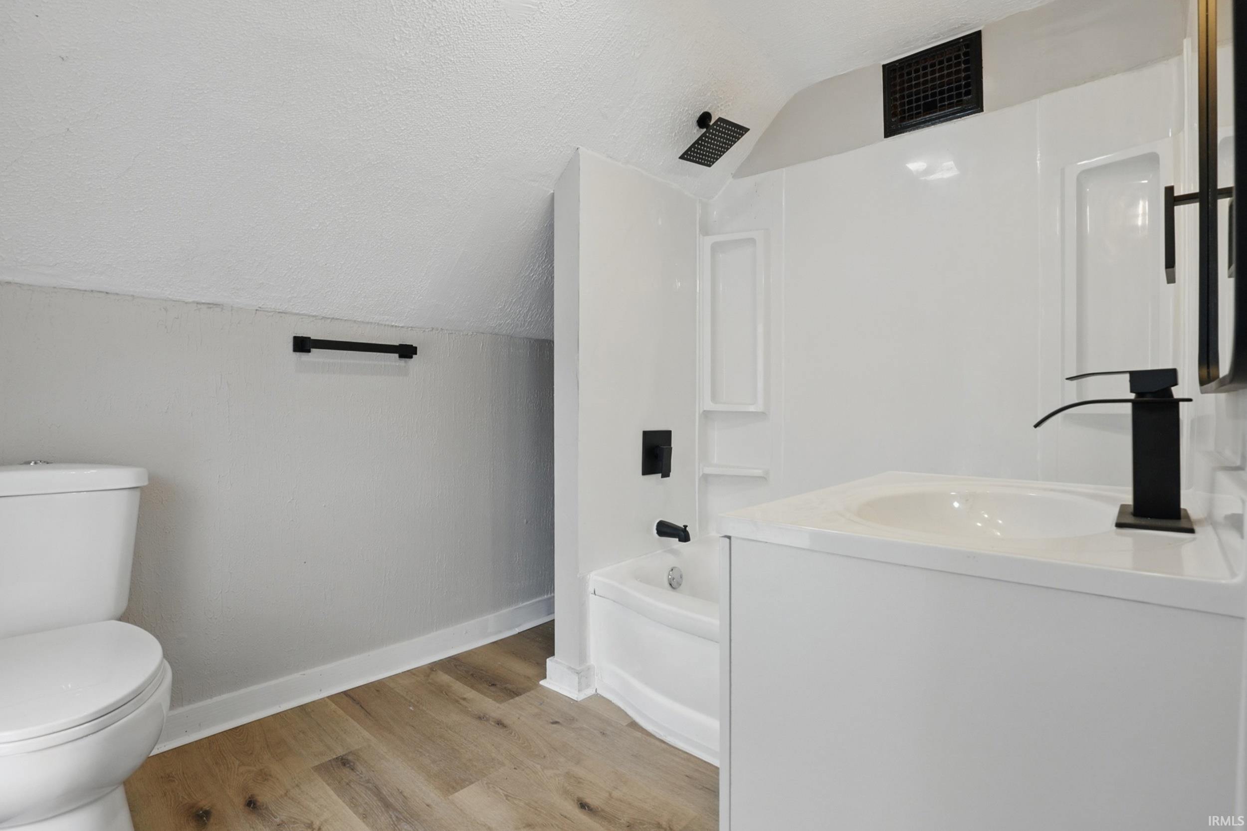 Photo 11 of 3035 Bowser Avenue
