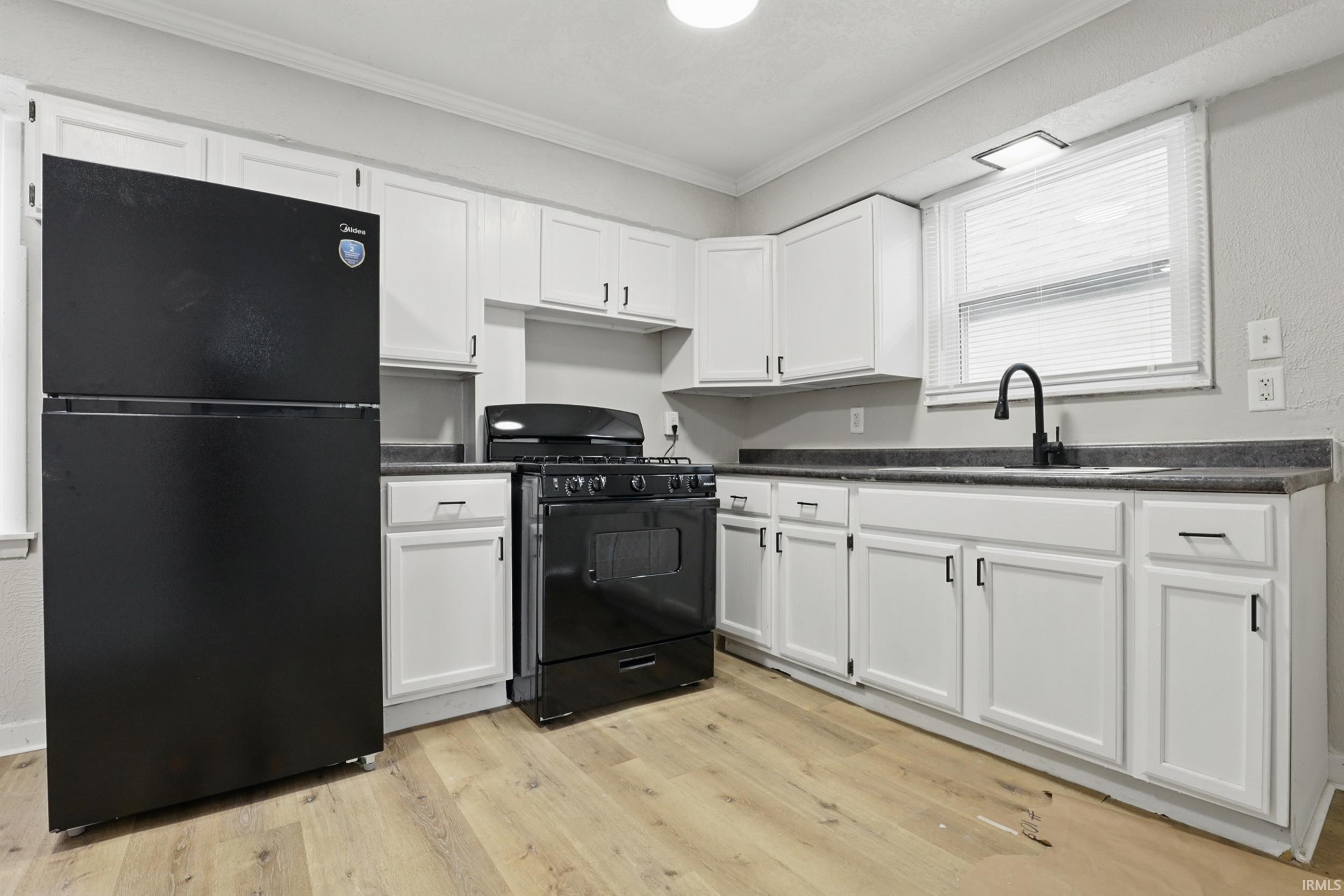 Photo 6 of 3035 Bowser Avenue