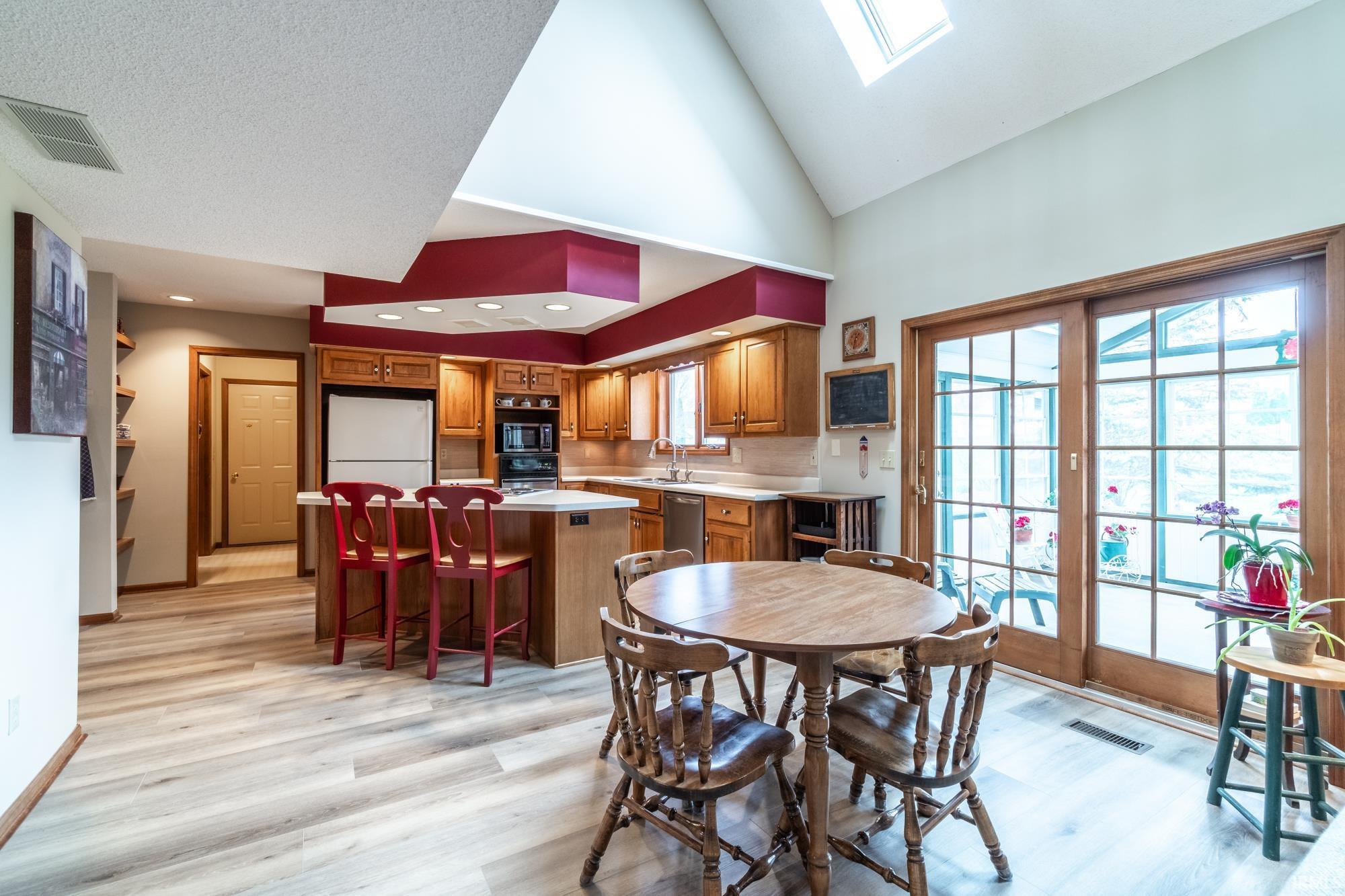 Photo 4 of 2819 Golden Fields Court