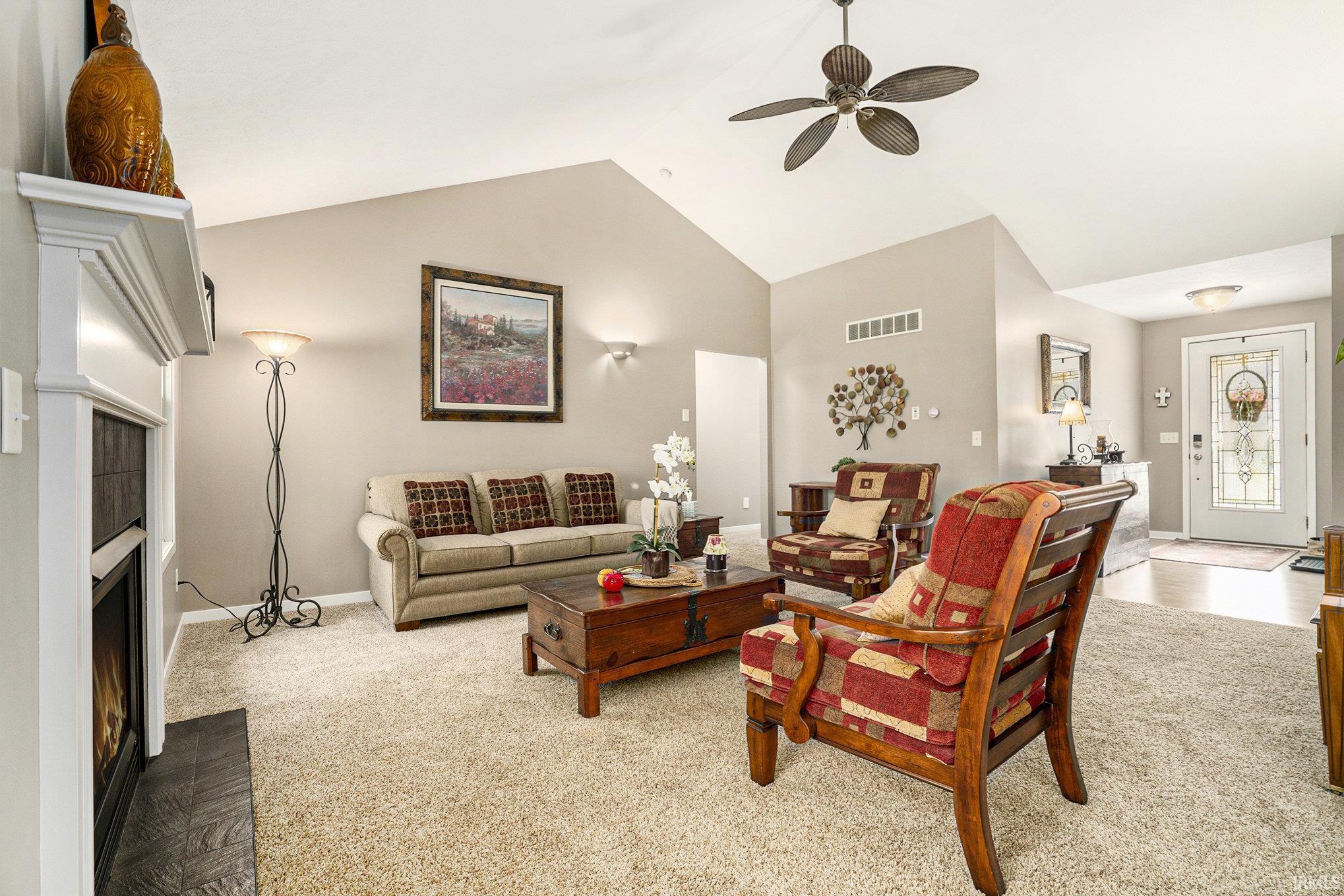 Photo 4 of 13745 Ranier Drive