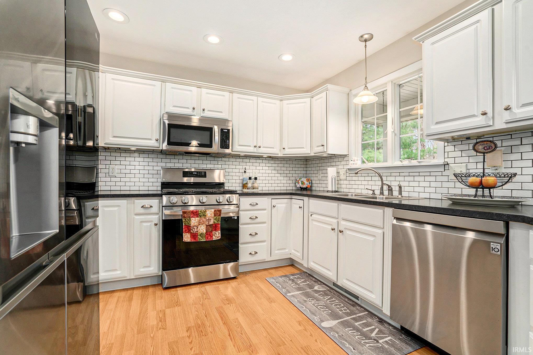 Photo 7 of 13745 Ranier Drive