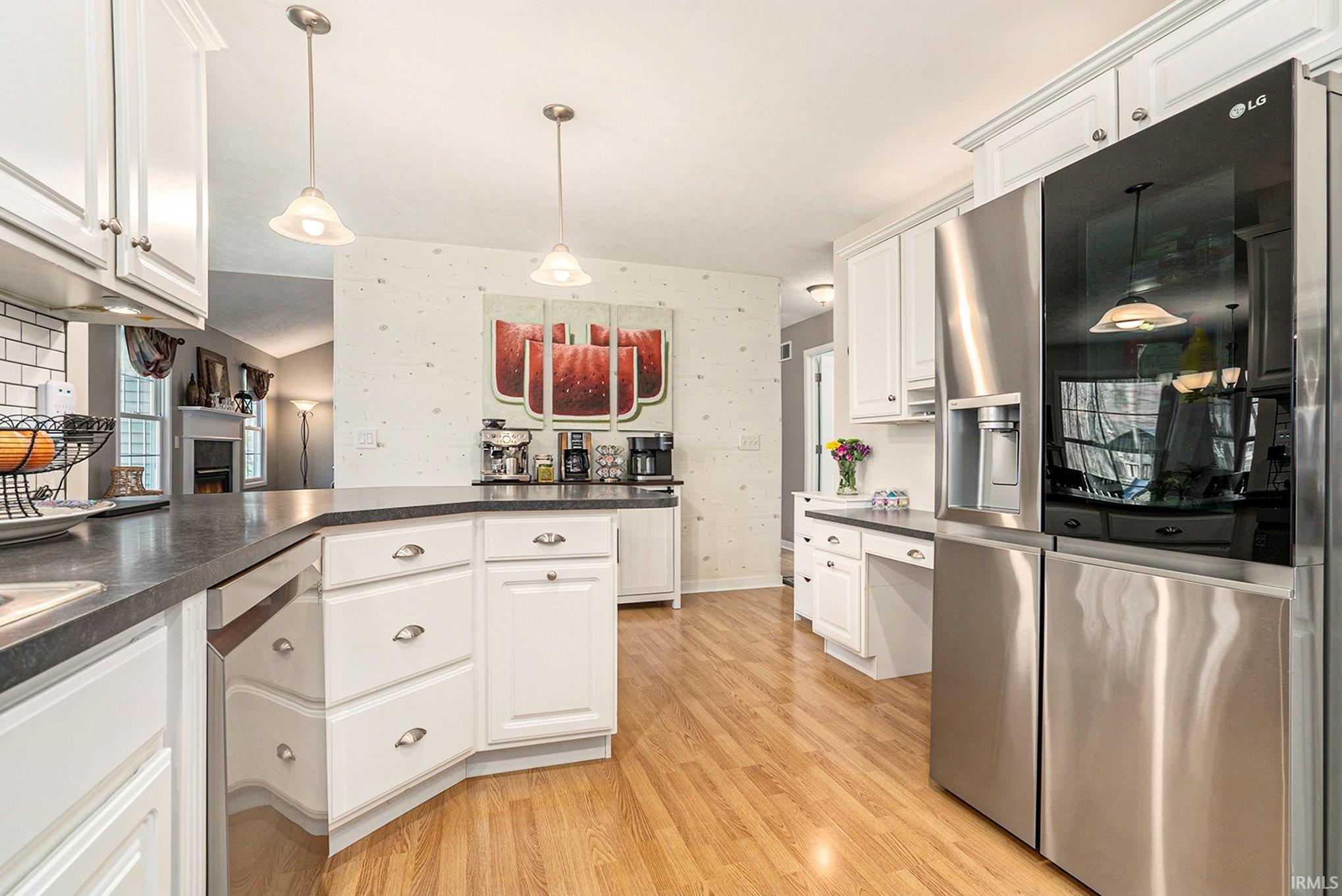 Photo 8 of 13745 Ranier Drive