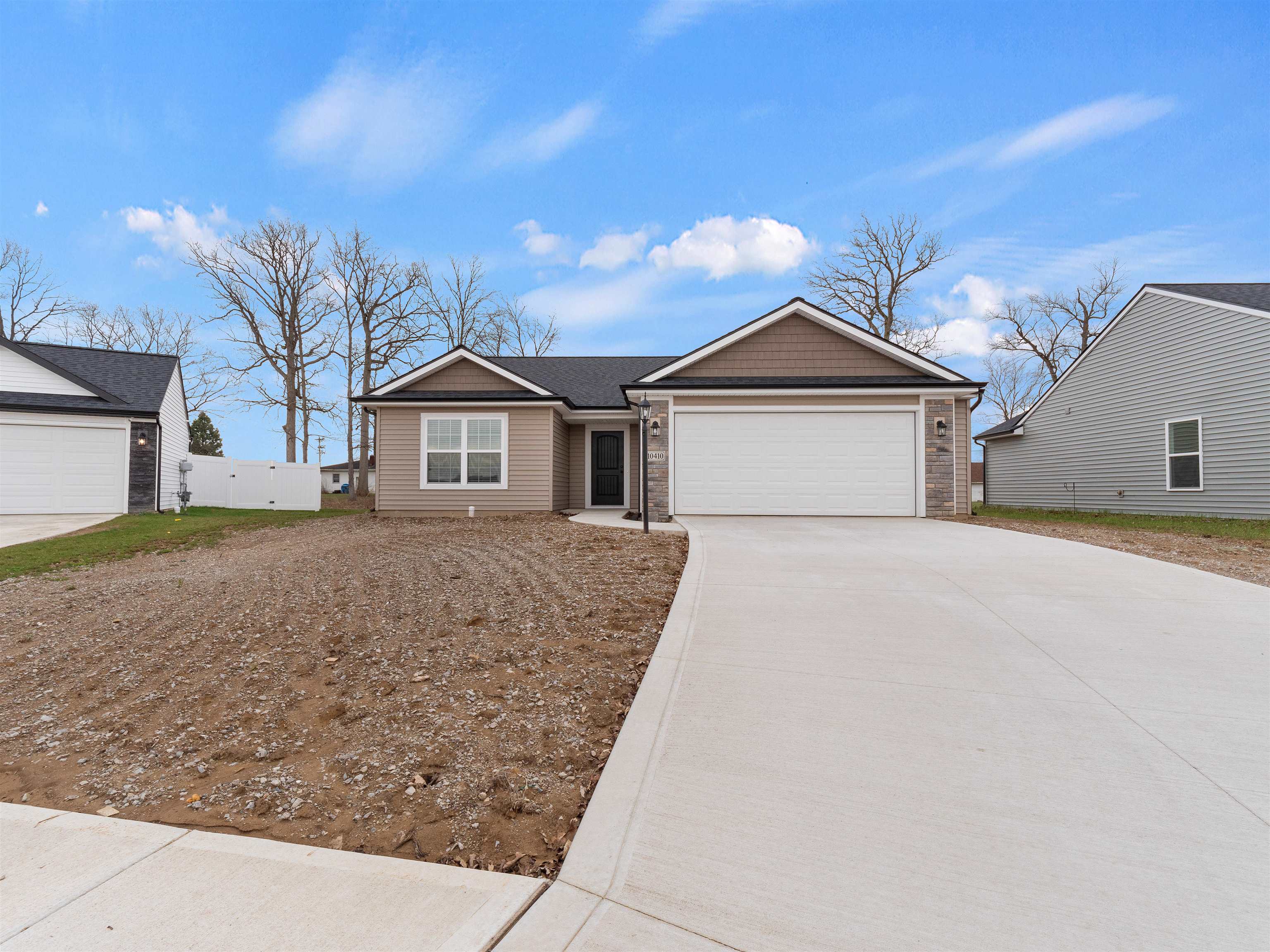 Photo 1 of 10410 SILVER ROCK CHASE Road
