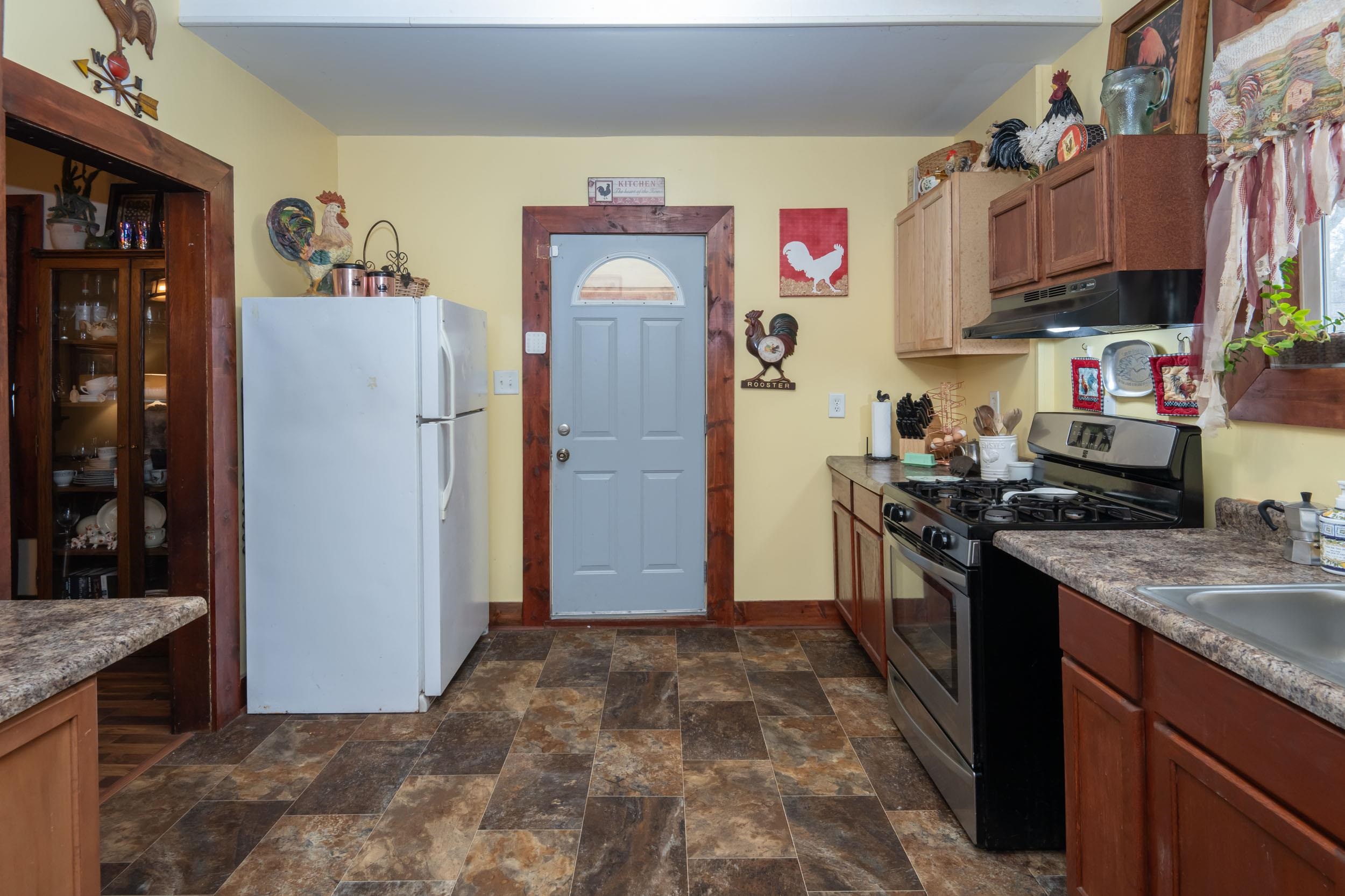 Photo 10 of 1221 W Wildwood Avenue