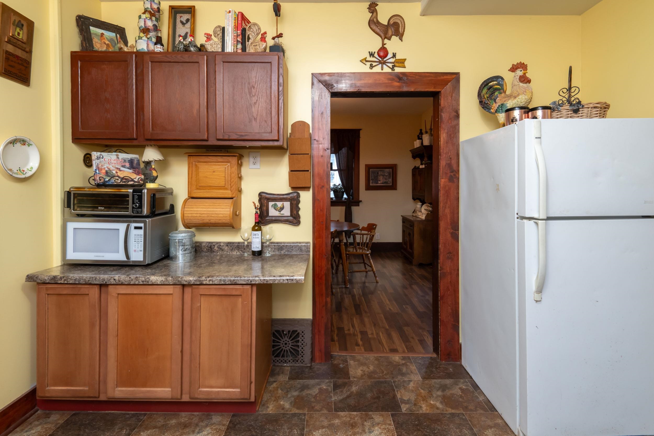 Photo 11 of 1221 W Wildwood Avenue