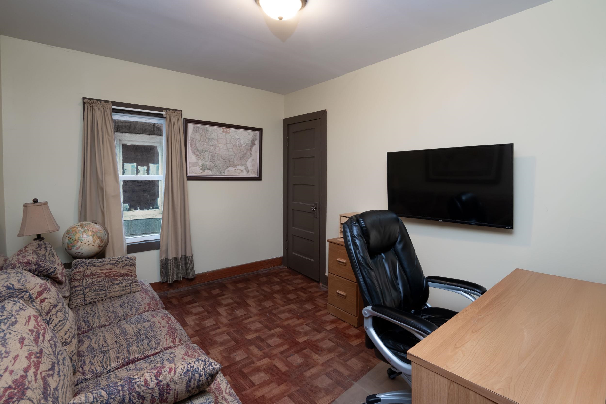 Photo 15 of 1221 W Wildwood Avenue