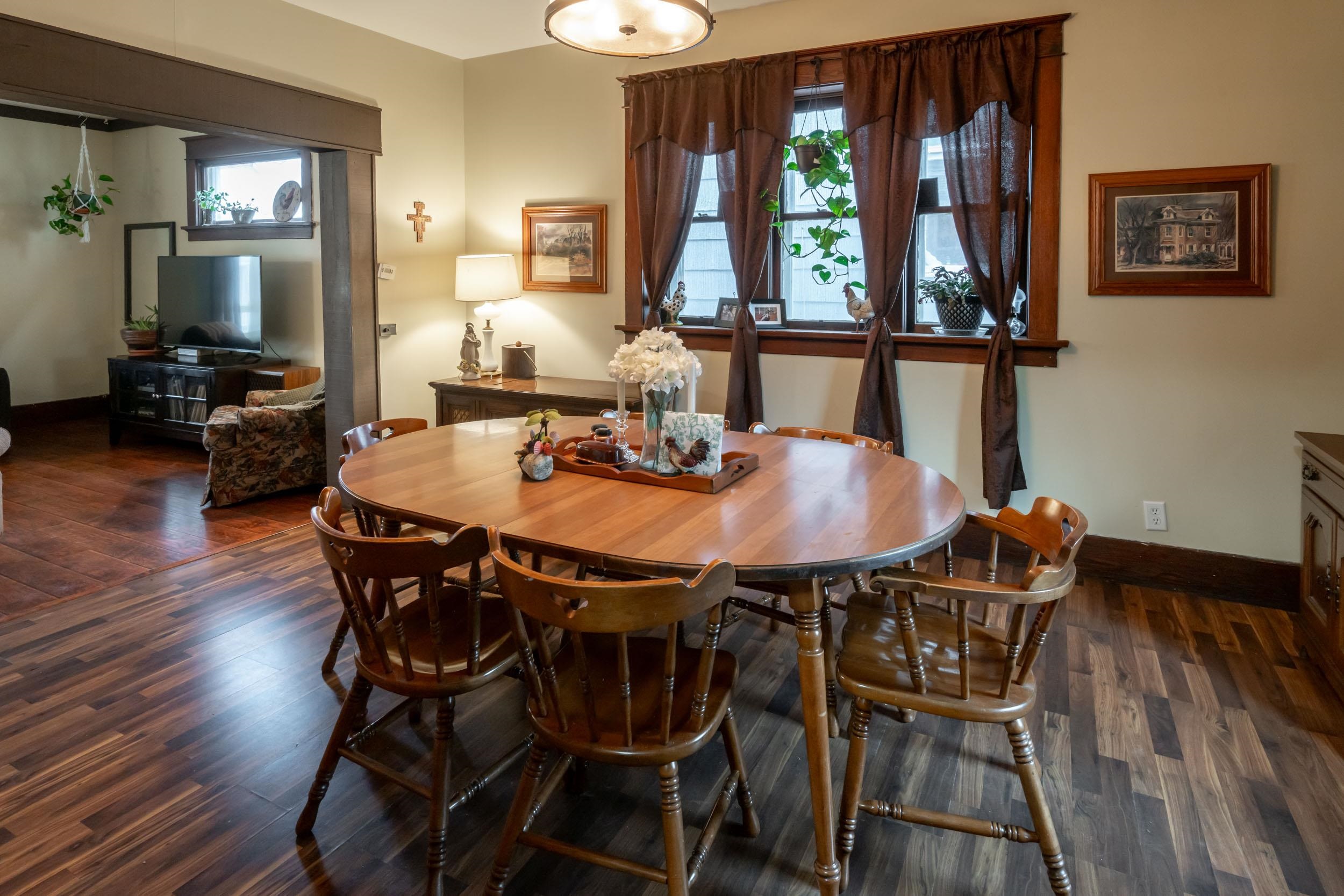 Photo 7 of 1221 W Wildwood Avenue
