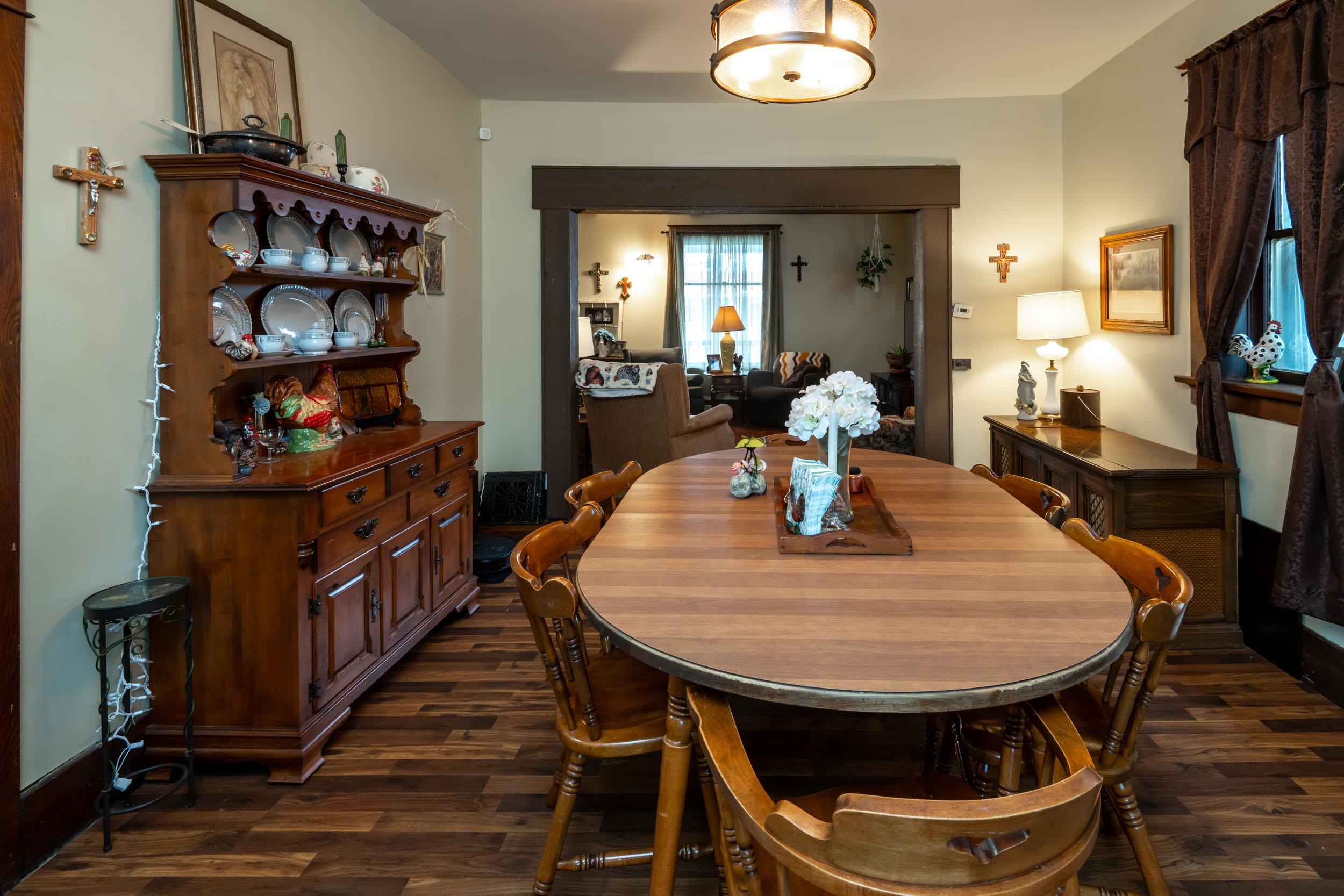 Photo 8 of 1221 W Wildwood Avenue