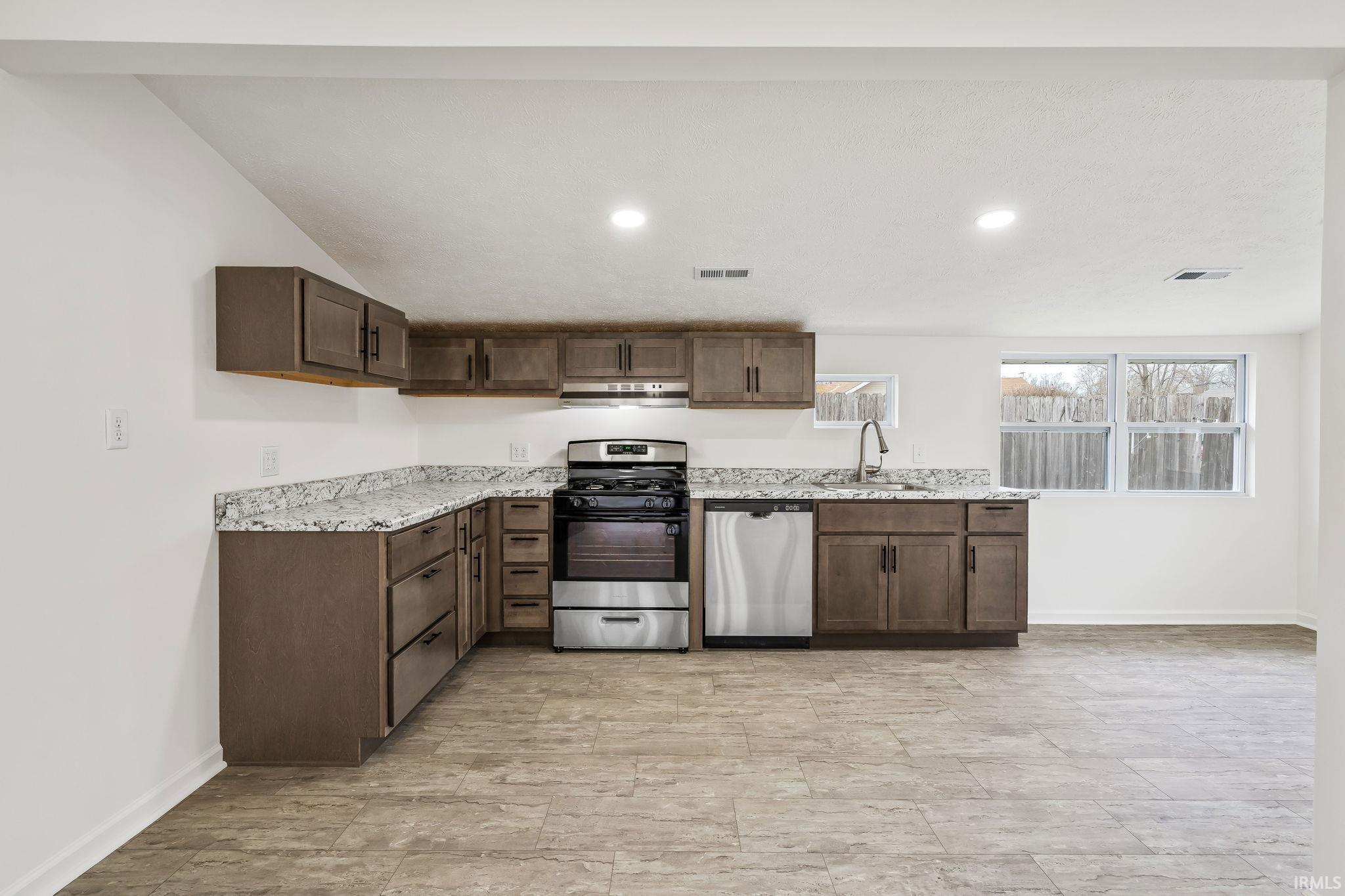 Photo 4 of 7316 W Wasp Way