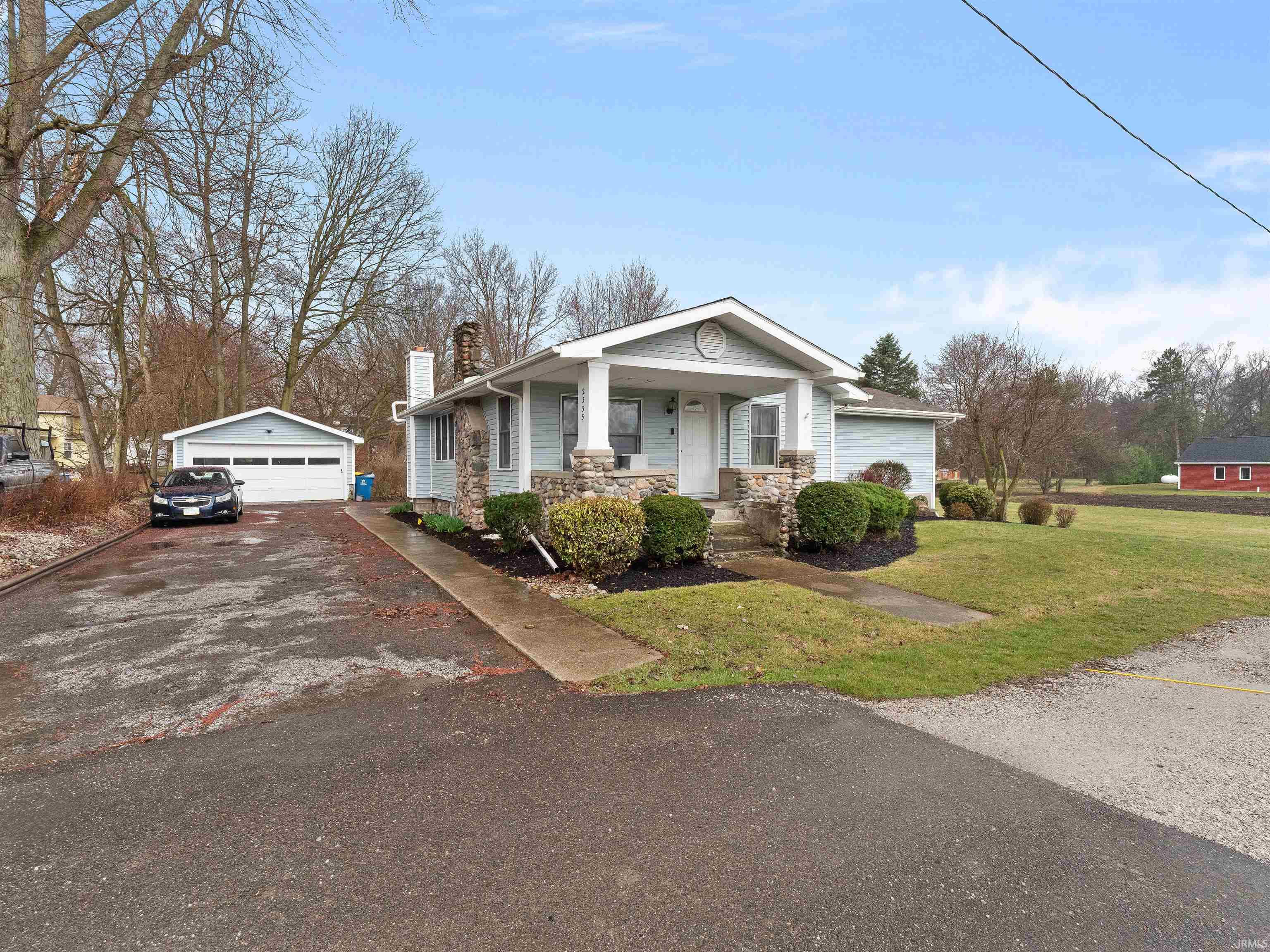 Photo 33 of 2335 Edgerton Street