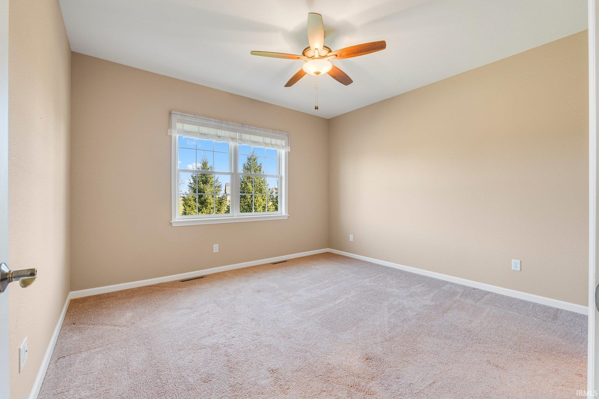 Photo 14 of 1223 Park Way