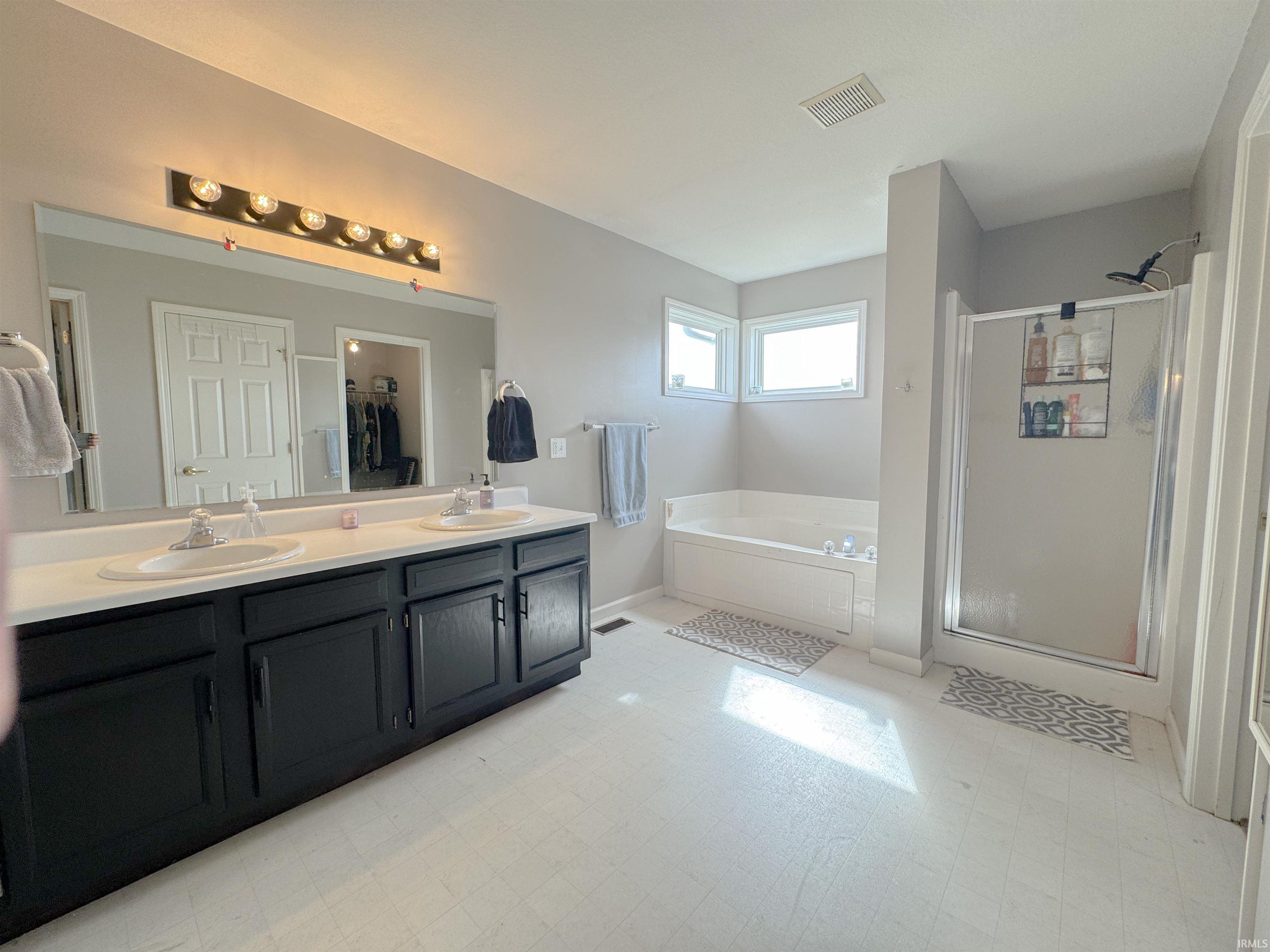 Photo 12 of 3793 Fieldstone Chase