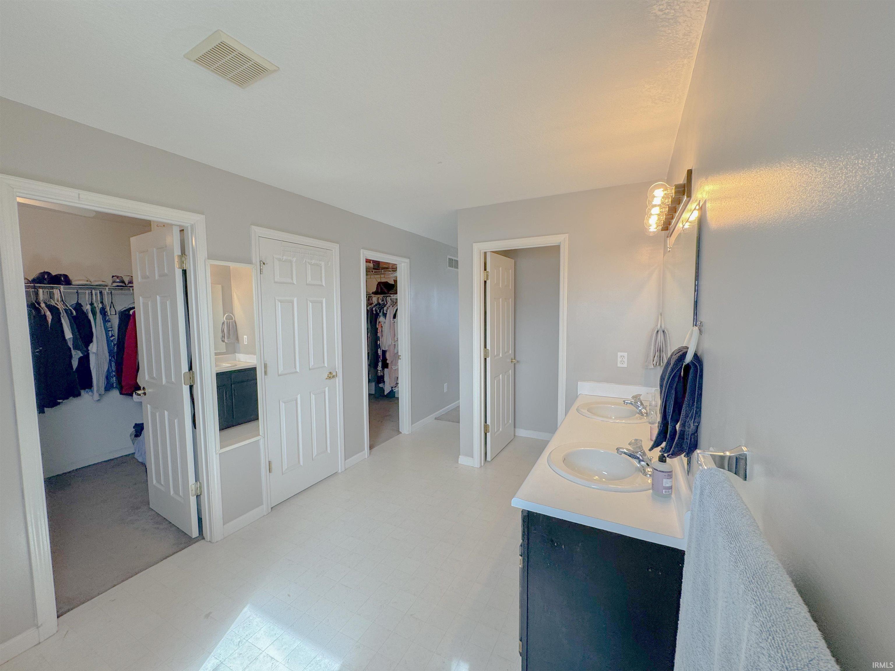 Photo 13 of 3793 Fieldstone Chase