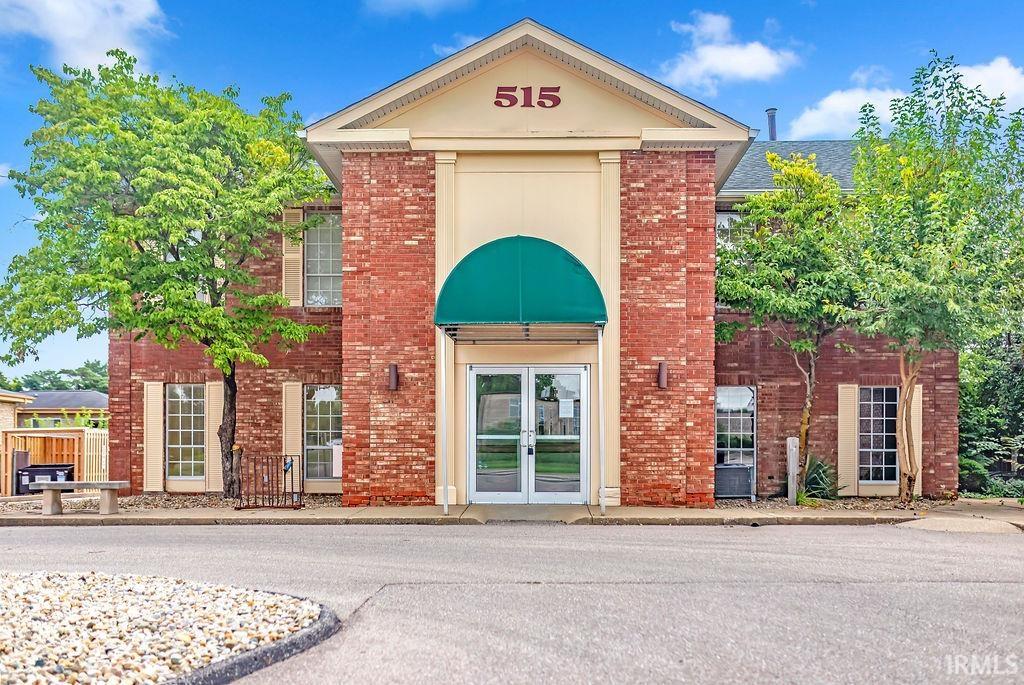 listing main picture