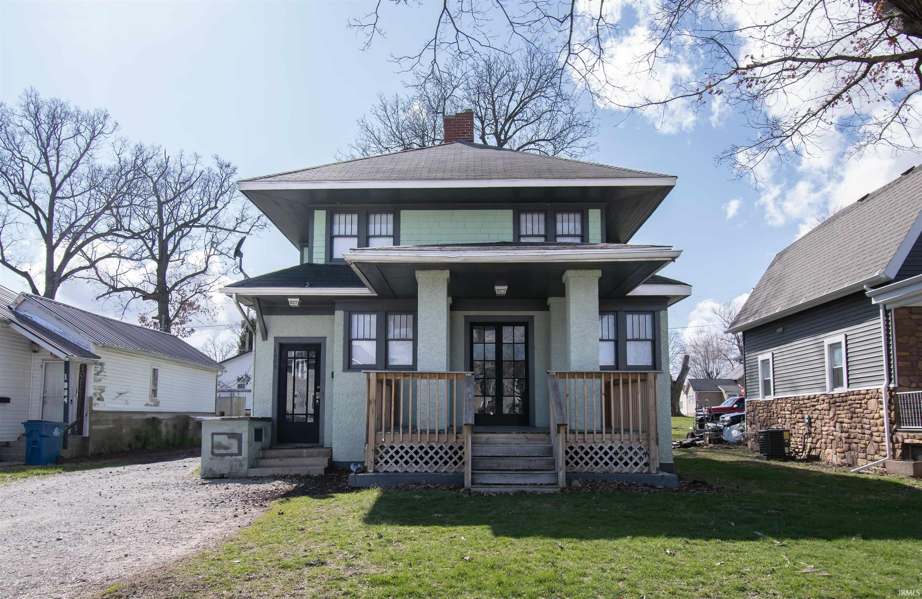 Photo 1 of 1002 S Cavin Street